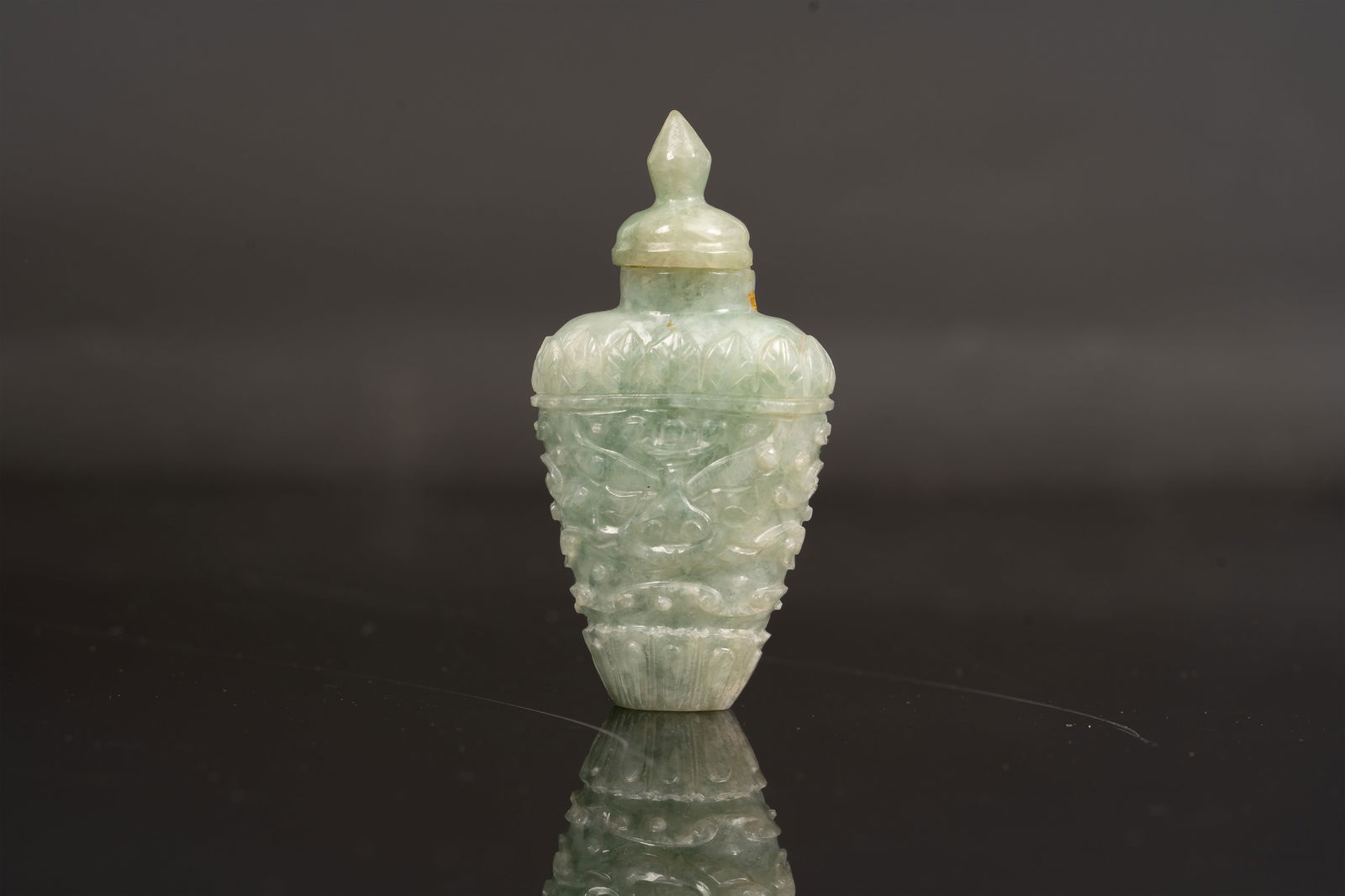Chinese Carved Jade Snuff Bottle (1 of 3)