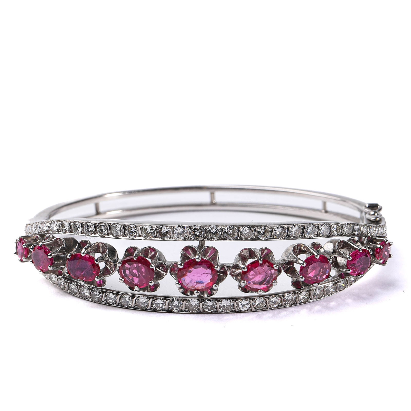 ART DECO PERIOD (1925–1935) ITALIAN CUSTOM ANTIQUE RUBY BRACELET: ART DECO PERIOD (1925–1935) ITALIAN CUSTOM ANTIQUE RUBY BRACELET A luxurious Italian antique ruby bracelet from the Art Deco period, meticulously handcrafted in 14K gold. This exquisite piece is set