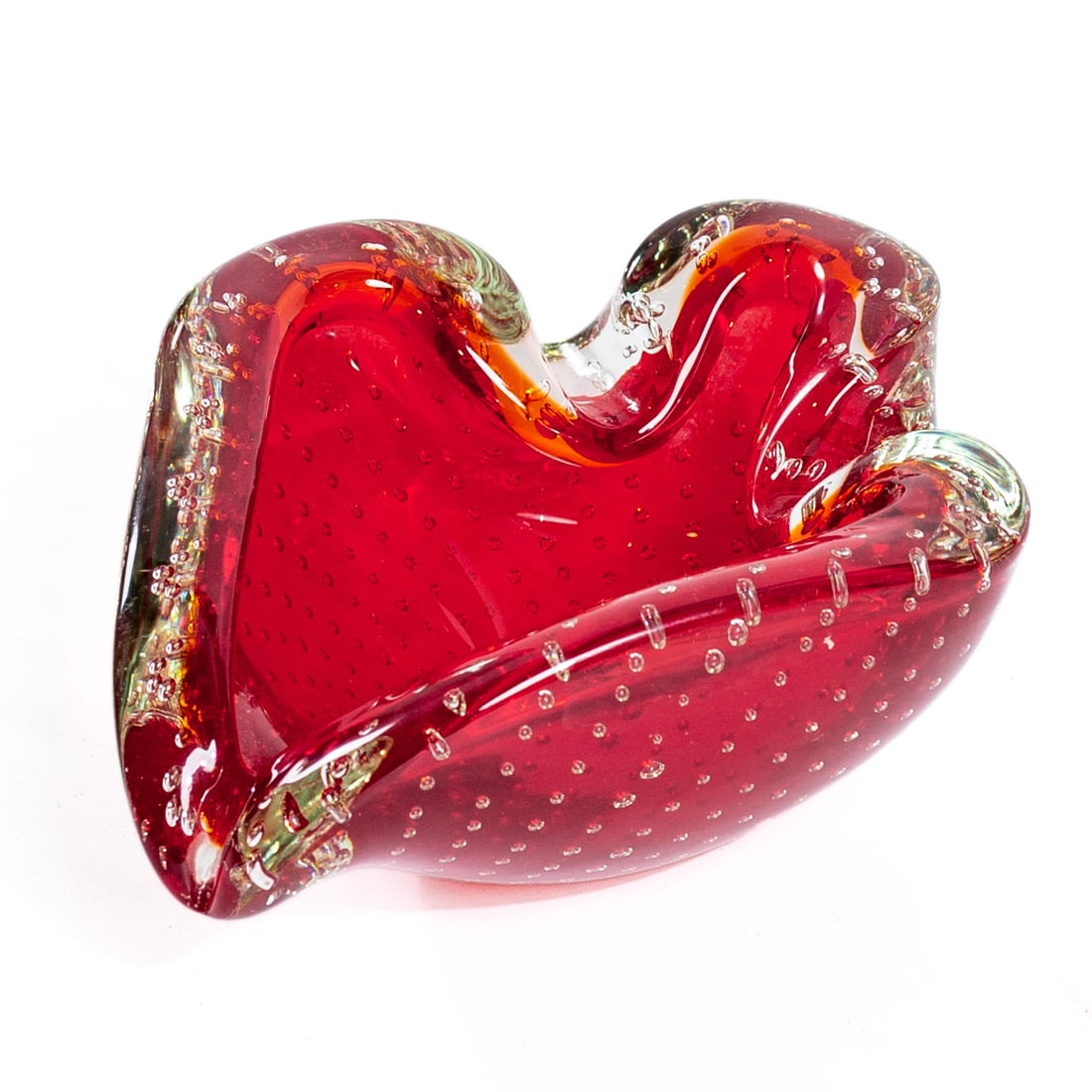 A MURANO RED ART GLASS ASHTRAY (1 of 6)