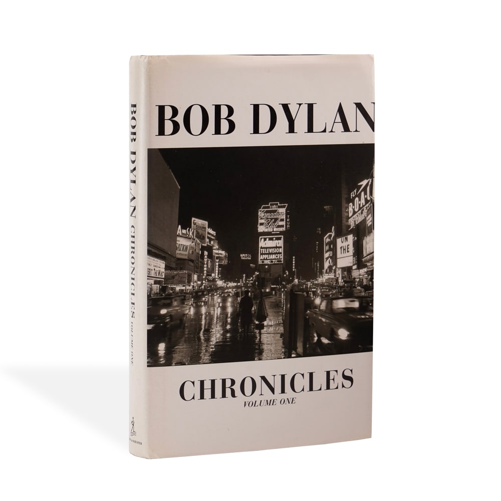 BOB DYLAN SIGNED "CHRONICLES: VOLUME ONE" HARDCOVER BOOK: 8 3/4 x 5 5/8 in (22.2 x 14.2 cm) Provenance and Authentication: This collectible has undergone a rigorous forensic evaluation. The signatures were carefully analyzed across multiple criteria, includi