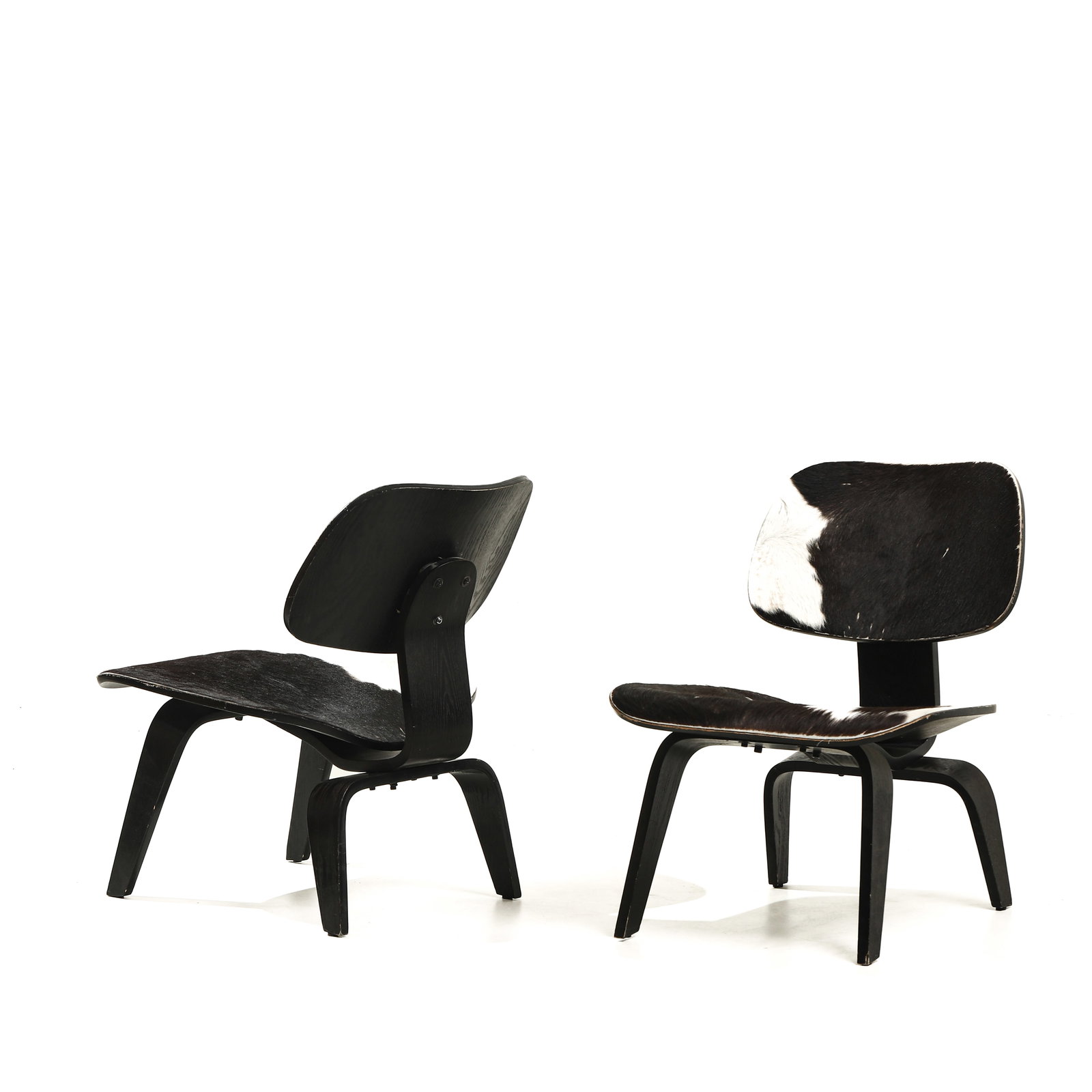 AIR OF LCW-STYLE PLYWOOD LOUNGE CHAIRS WITH COWHIDE UPHOLSTERY (1 of 6)