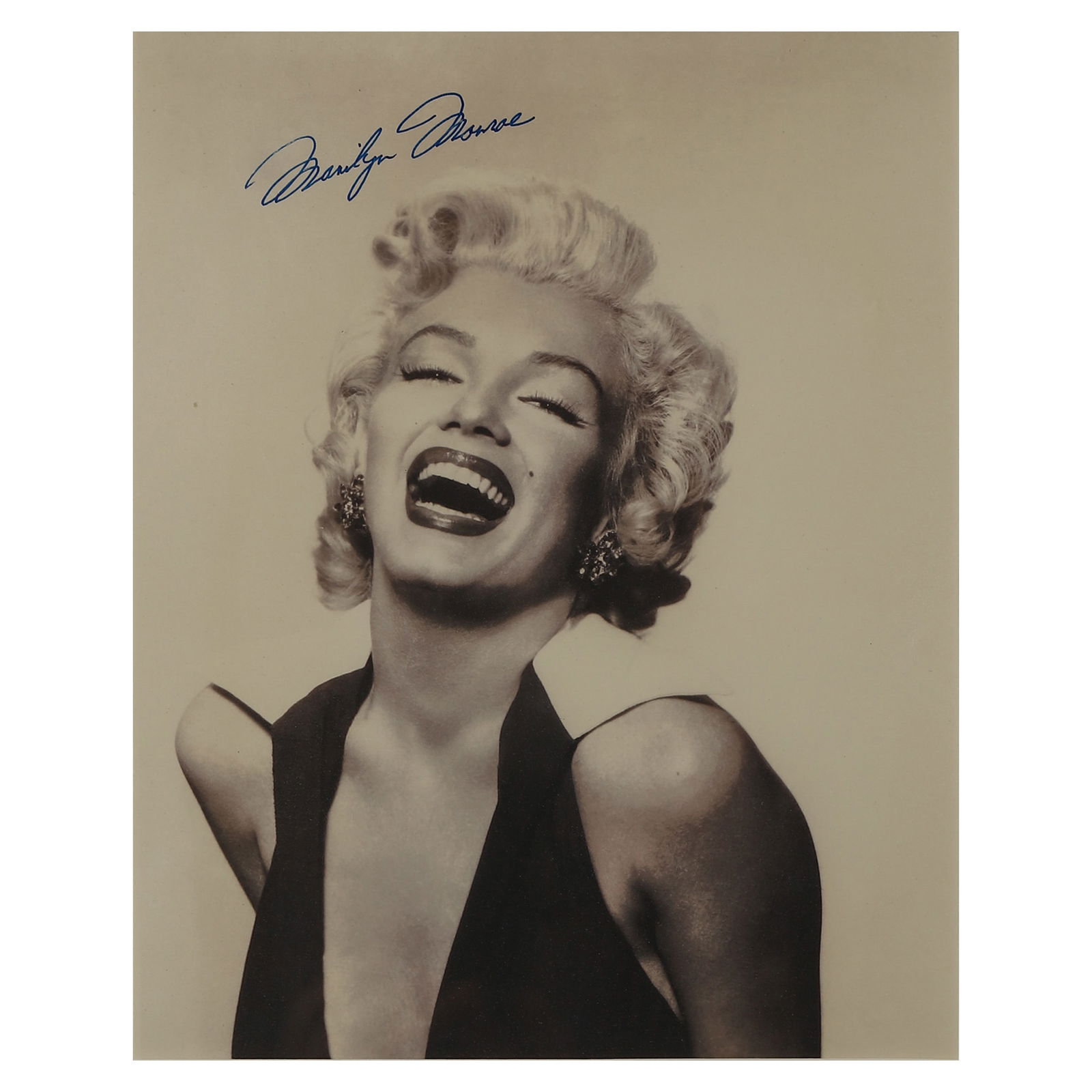 MARILYN MONROE, SIGNED PORTRAIT PHOTOGRAPH, CIRCA 1953 (1 of 3)