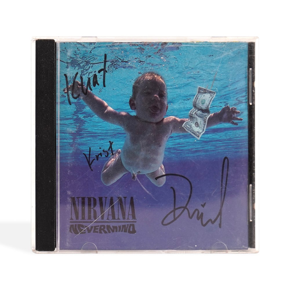 KURT COBAIN, KRIST NOVOSELIC & DAVE GROHL FULLY SIGNED "NEVERMIND" COMPLETE CD WITH DISC (1 of 3)