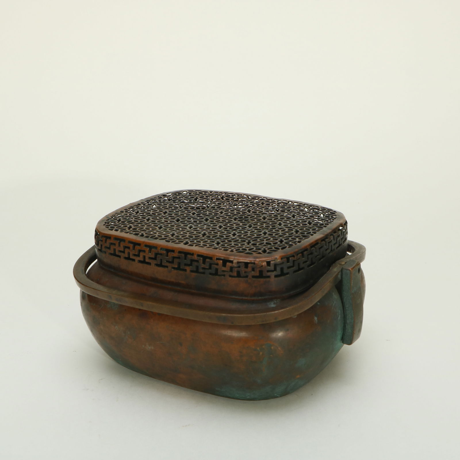 Copper Hand Warmer with Openwork Lid - 4