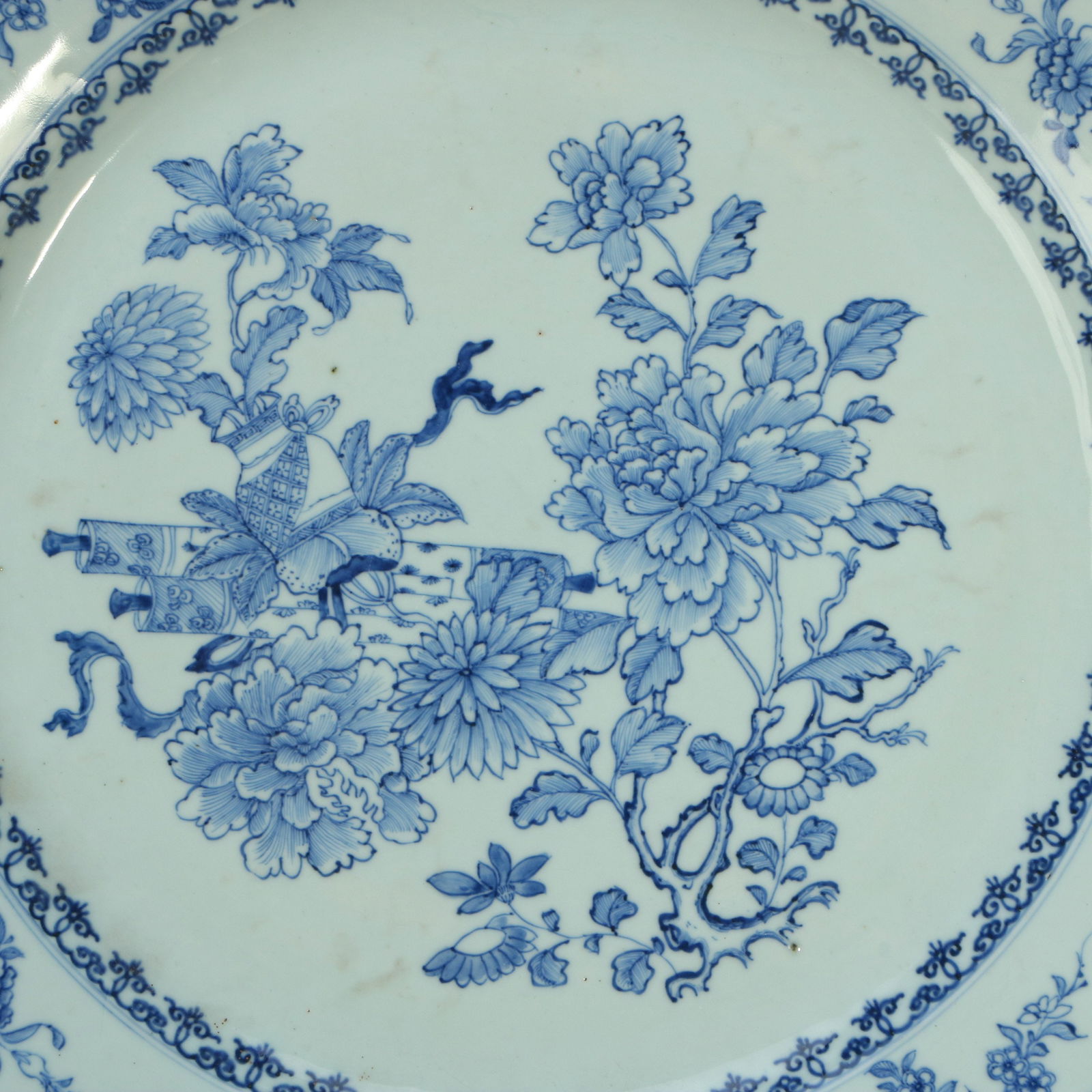 Blue - and - white Plate with Flower Patterns - 6