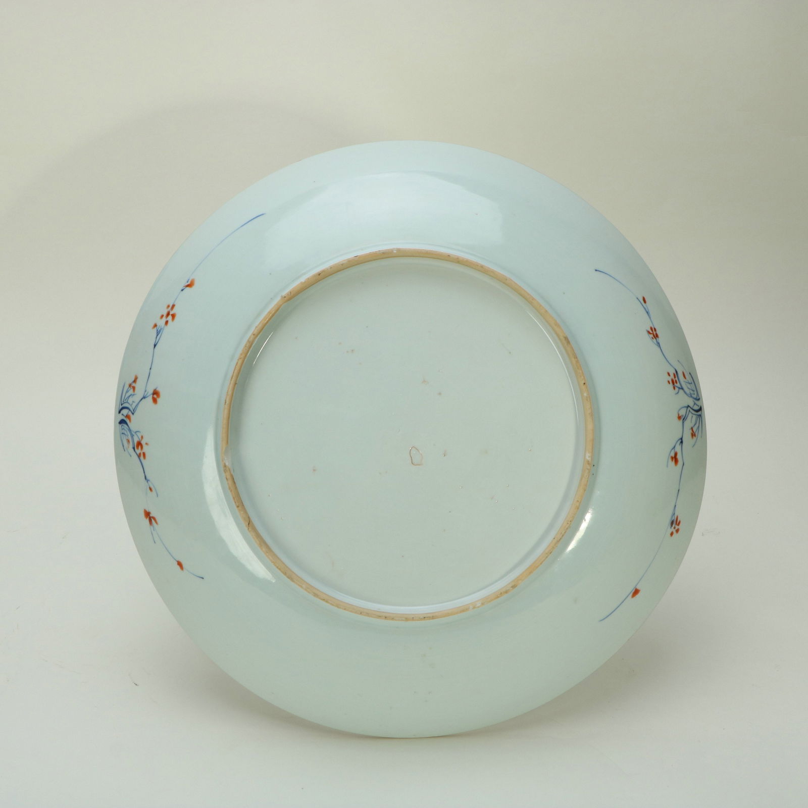 Doucai Plate with Flower Patterns - 7