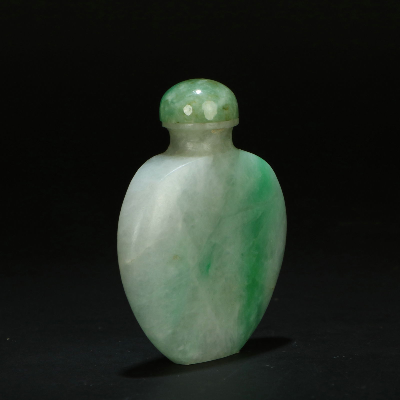 Jadeite Plain Snuff Bottle (with Ruby Lid) - 2