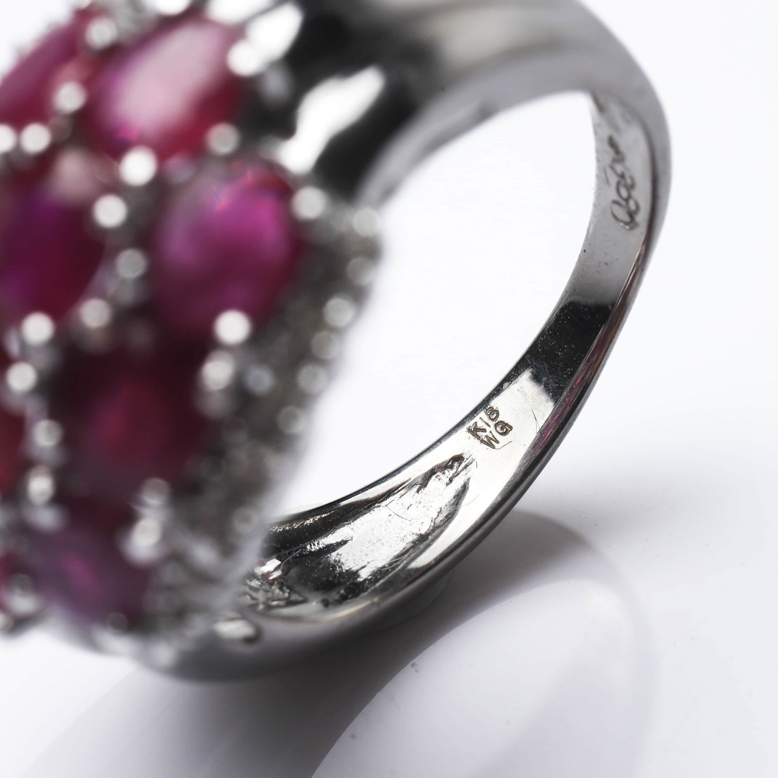 18K GOLD RUBY AND DIAMOND RING - 5