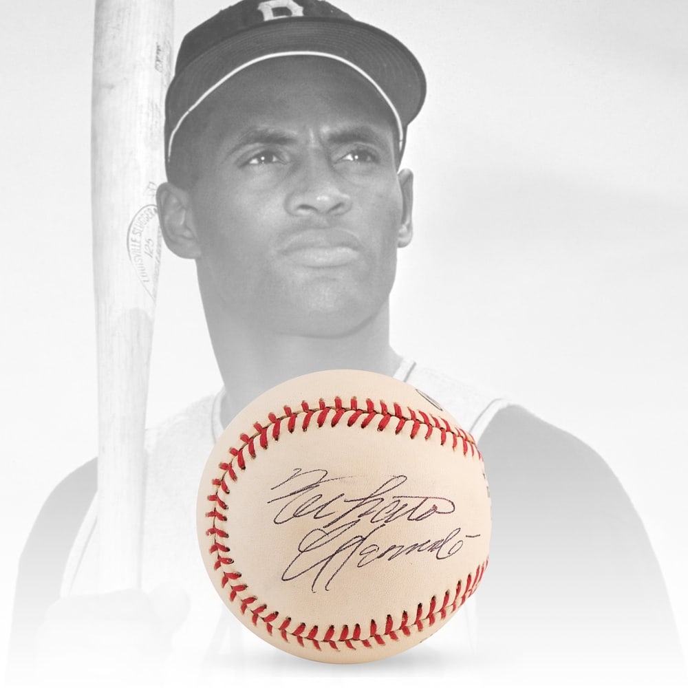 ROBERTO CLEMENTE SIGNED OFFICIAL NATIONAL LEAGUE BASEBALL (1 of 3)