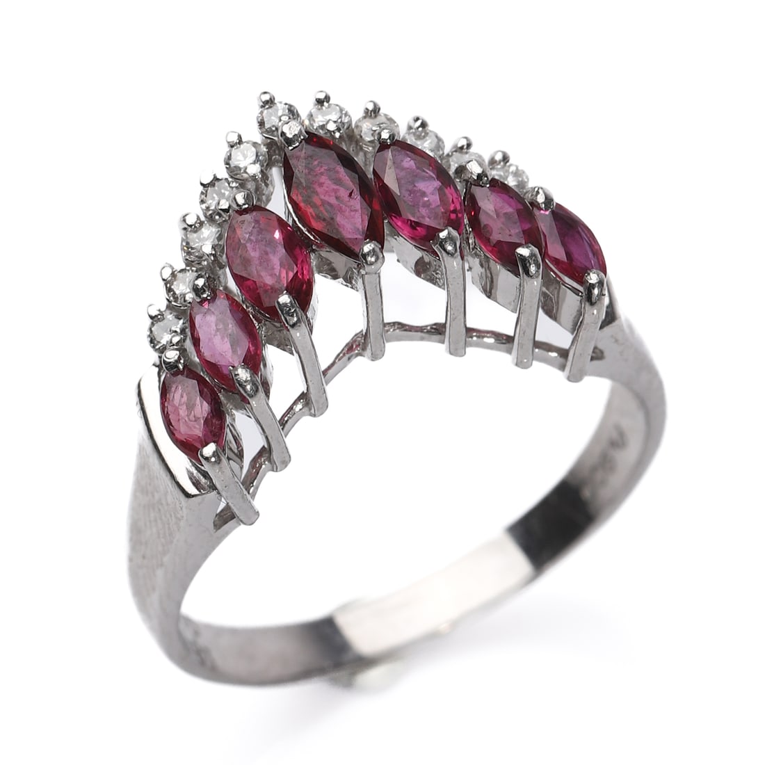 PLATINUM RUBY AND DIAMOND RING - 2