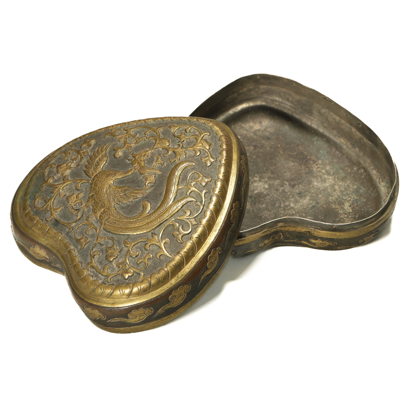 PARCEL-GILT SILVER COVERED BOX - 4