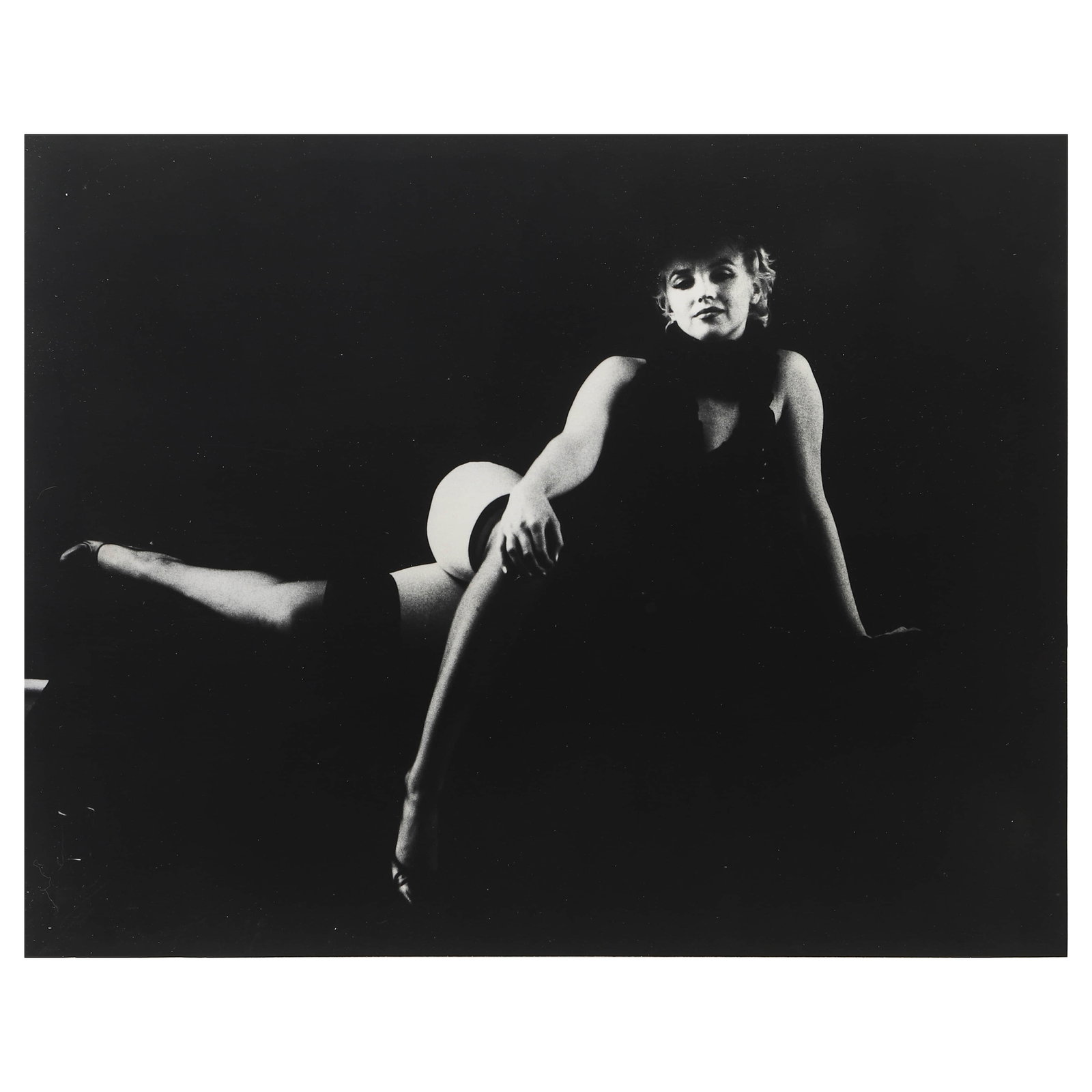 MILTON H. GREENE (1922–1985), MARILYN MONROE, NEW YORK, NY: Artist Milton H. Greene Title MARILYN MONROE, NEW YORK, NY Medium Silver gelatin print, mounted on board Dimensions Image 19.96 × 15.91 in. (50.7 × 40.4 cm); Frame 23.62 × 31.50 in. (60 × 80 cm)