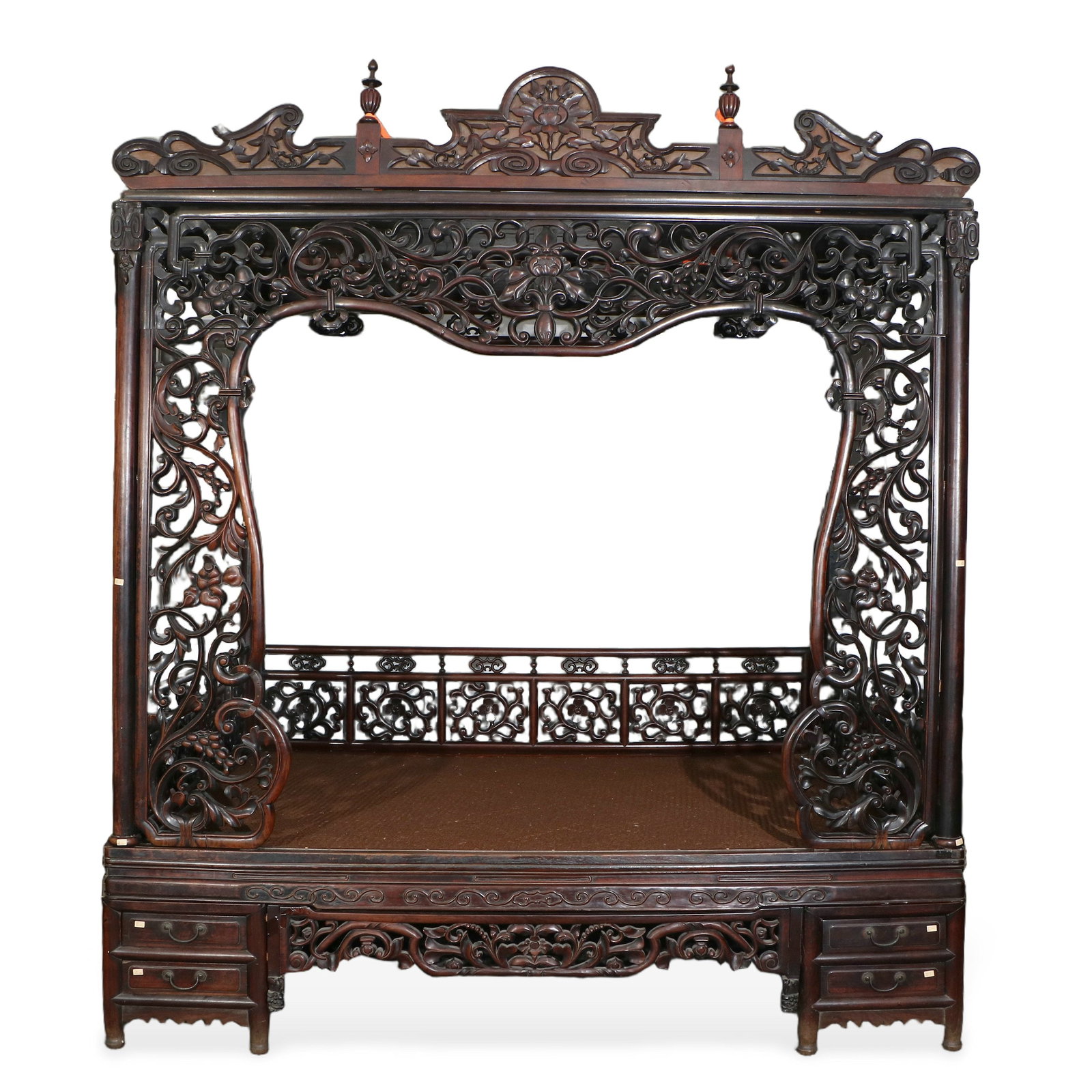 Zitan Wood Openwork Lotus Scroll Pattern Canopy Bed: H 252cm, L 220cm, W 164.5cm