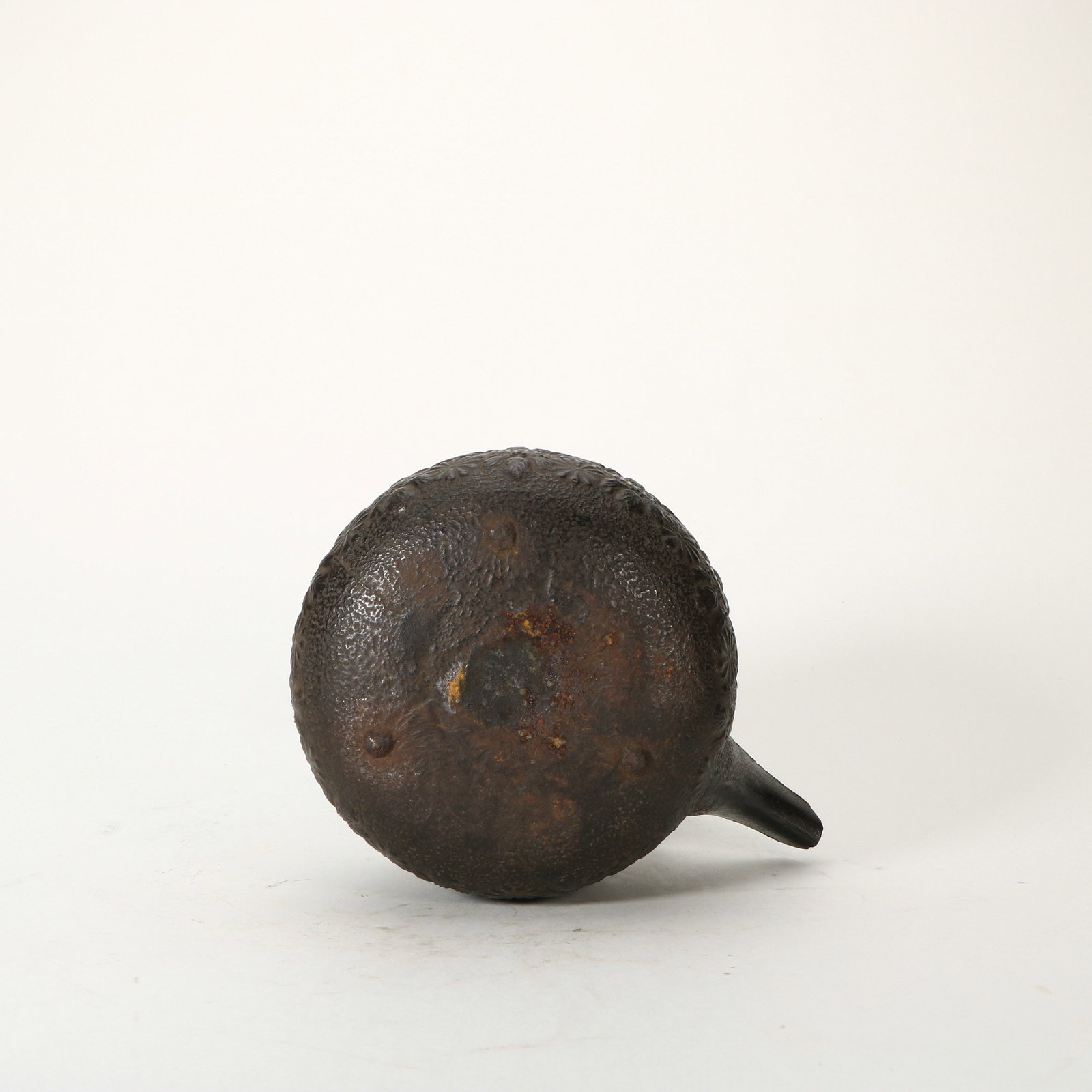 Iron Teapot with Auspicious Longevity Pattern - 6