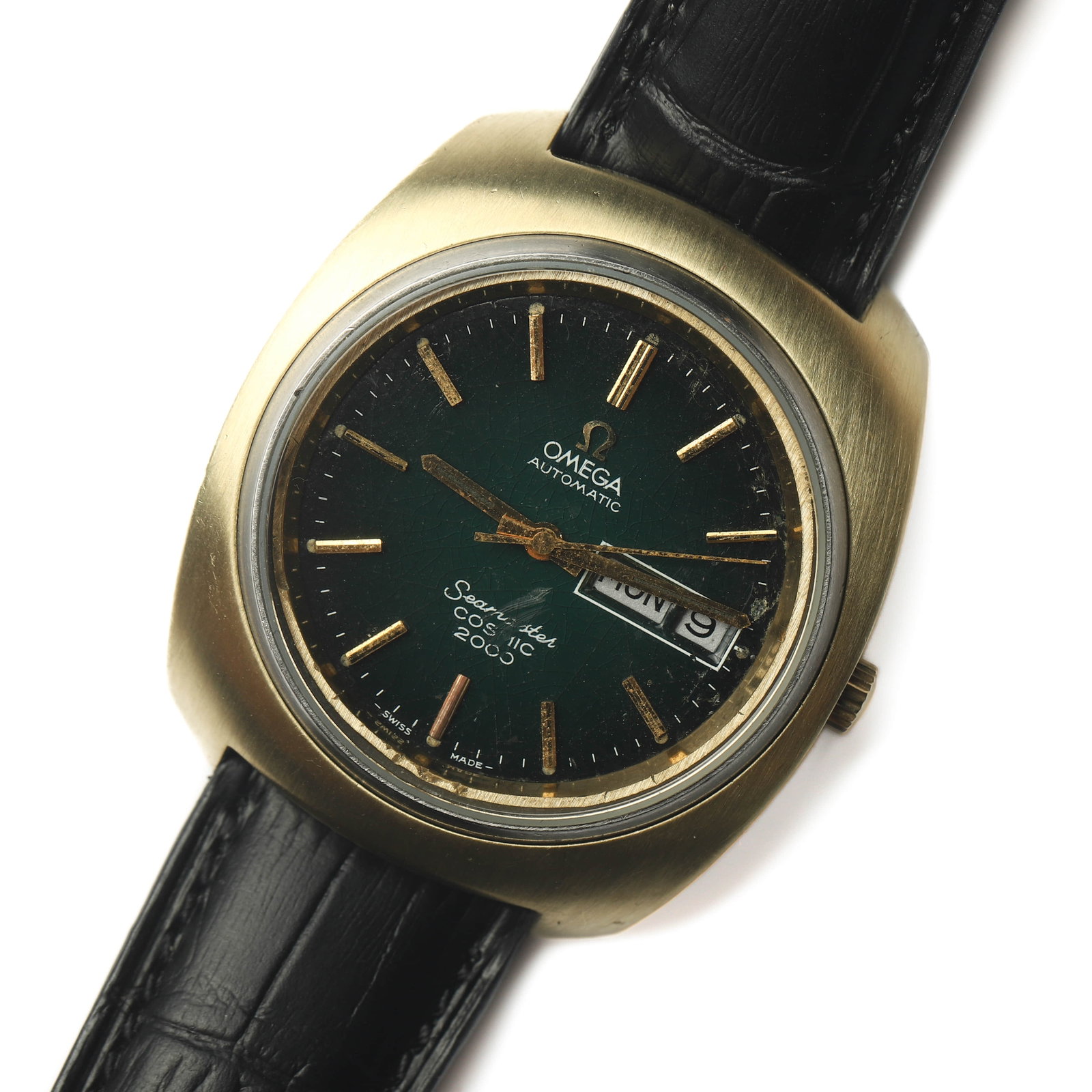OMEGA SEAMASTER COSMIC 2000 AUTOMATIC DAY-DATE WRISTWATCH: Dimensions Overall Length 9 1/16 in. (23 cm) Case Diameter 1 5/8 in. (4.07 cm) Weight 65.4 g Description An Omega Seamaster Cosmic 2000 automatic day-date wristwatch featuring a distinctive