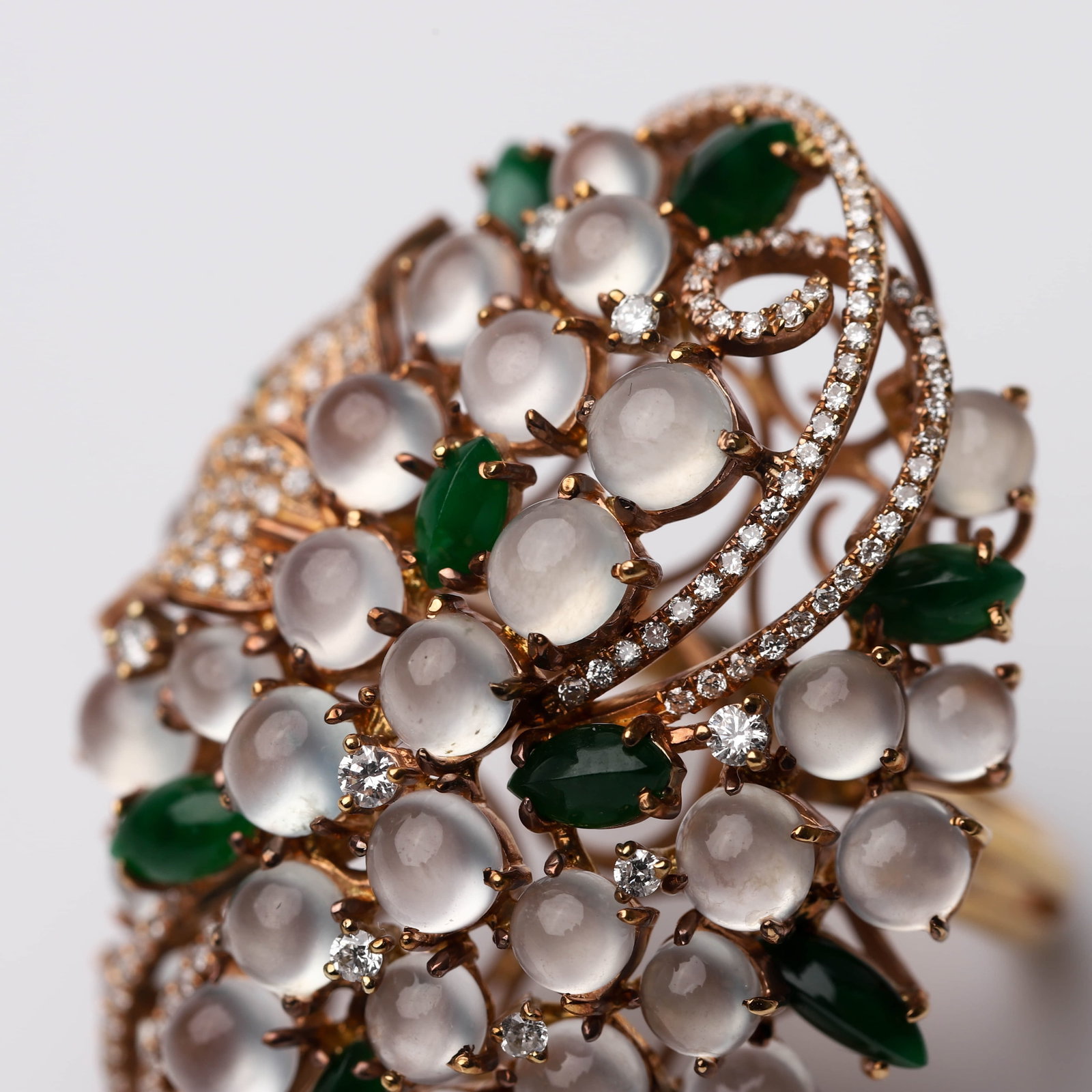JADEITE, DIAMOND AND GOLD RING - 4