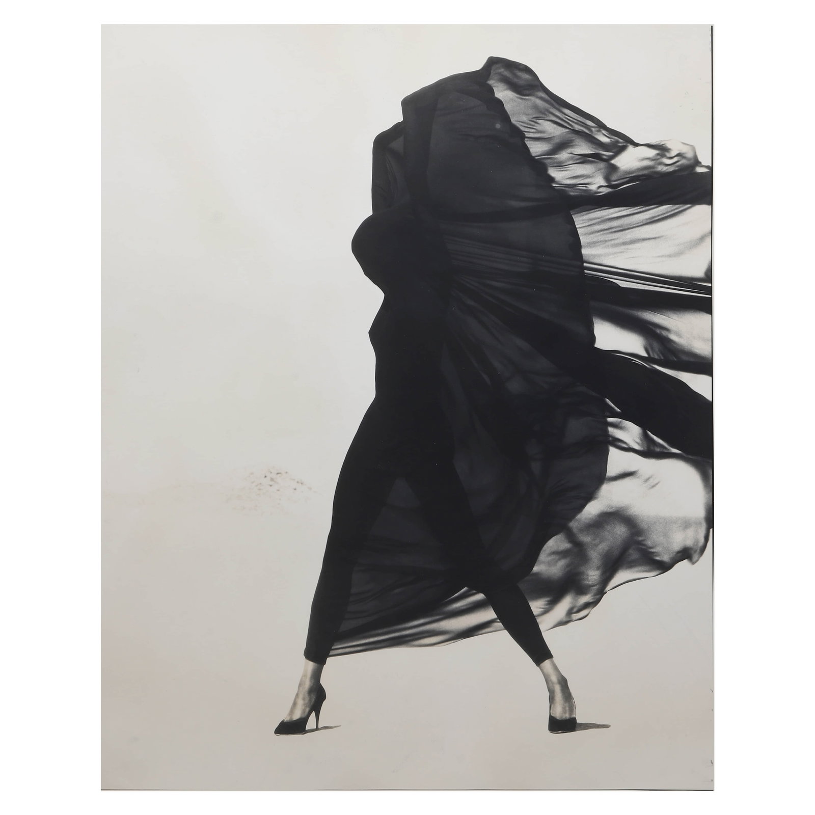 HERB RITTS (1952–2002)VERSACE, VEILED DRESS, EL MIRAGE: Artist HERB RITTS (1952–2002) Title VERSACE, VEILED DRESS, EL MIRAGE Medium Silver gelatin print, mounted on board Signature Signed in pencil on the reverse Dimensions Image 21 23/32 × 17 7/16 in. 
