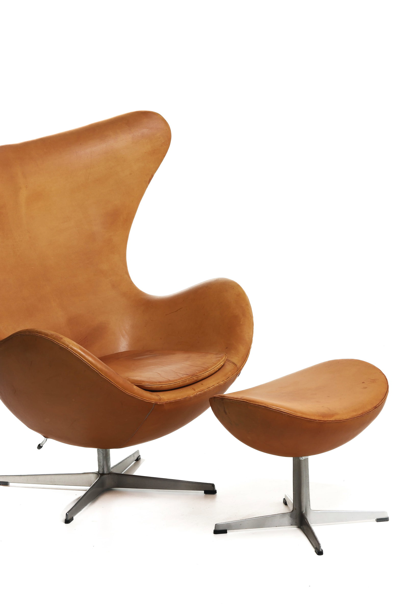 ARNE JACOBSEN "EGG" CHAIR AND OTTOMAN, FIRST GENERATION, FOR FRITZ HANSEN, 1959 - 2