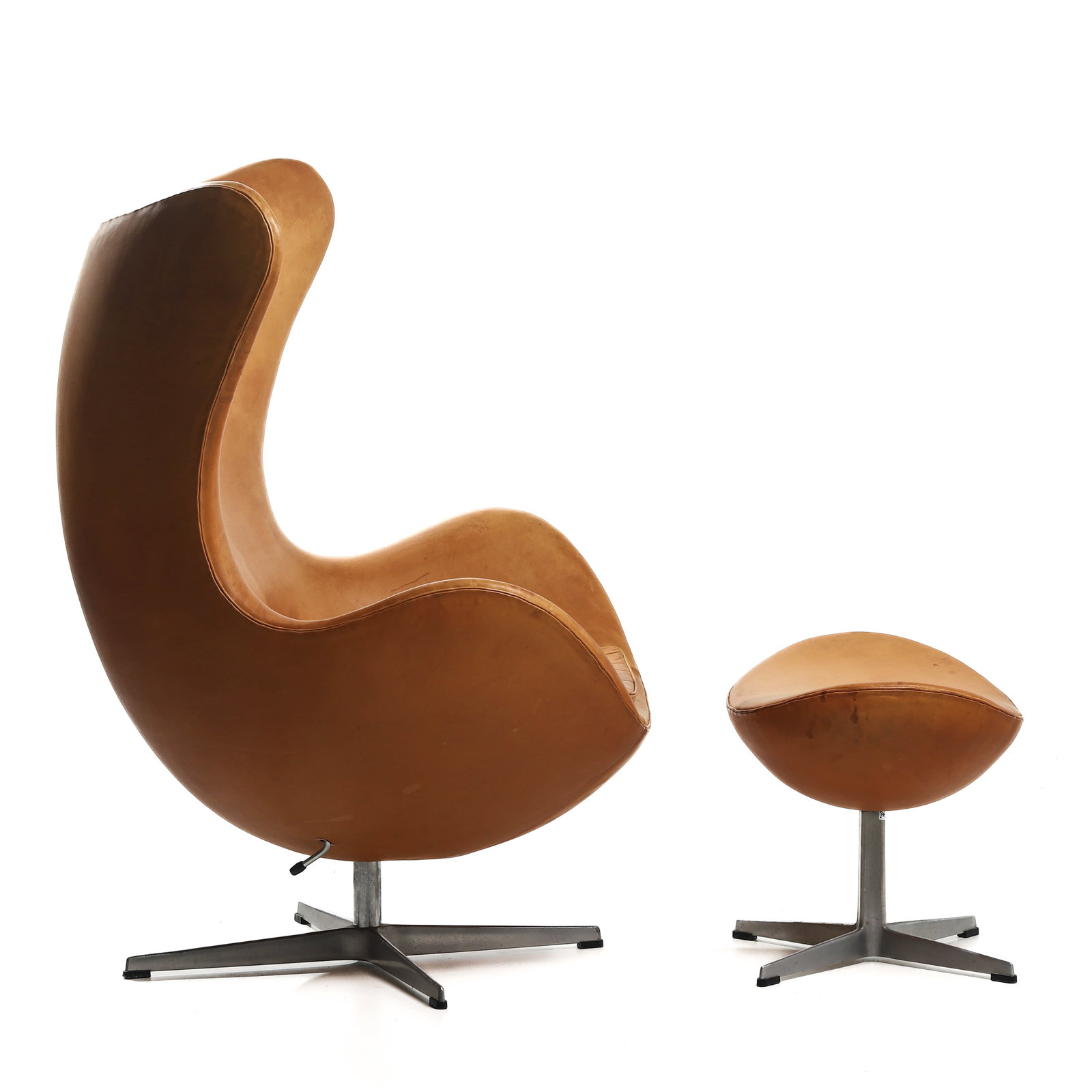 ARNE JACOBSEN "EGG" CHAIR AND OTTOMAN, FIRST GENERATION, FOR FRITZ HANSEN, 1959 - 4
