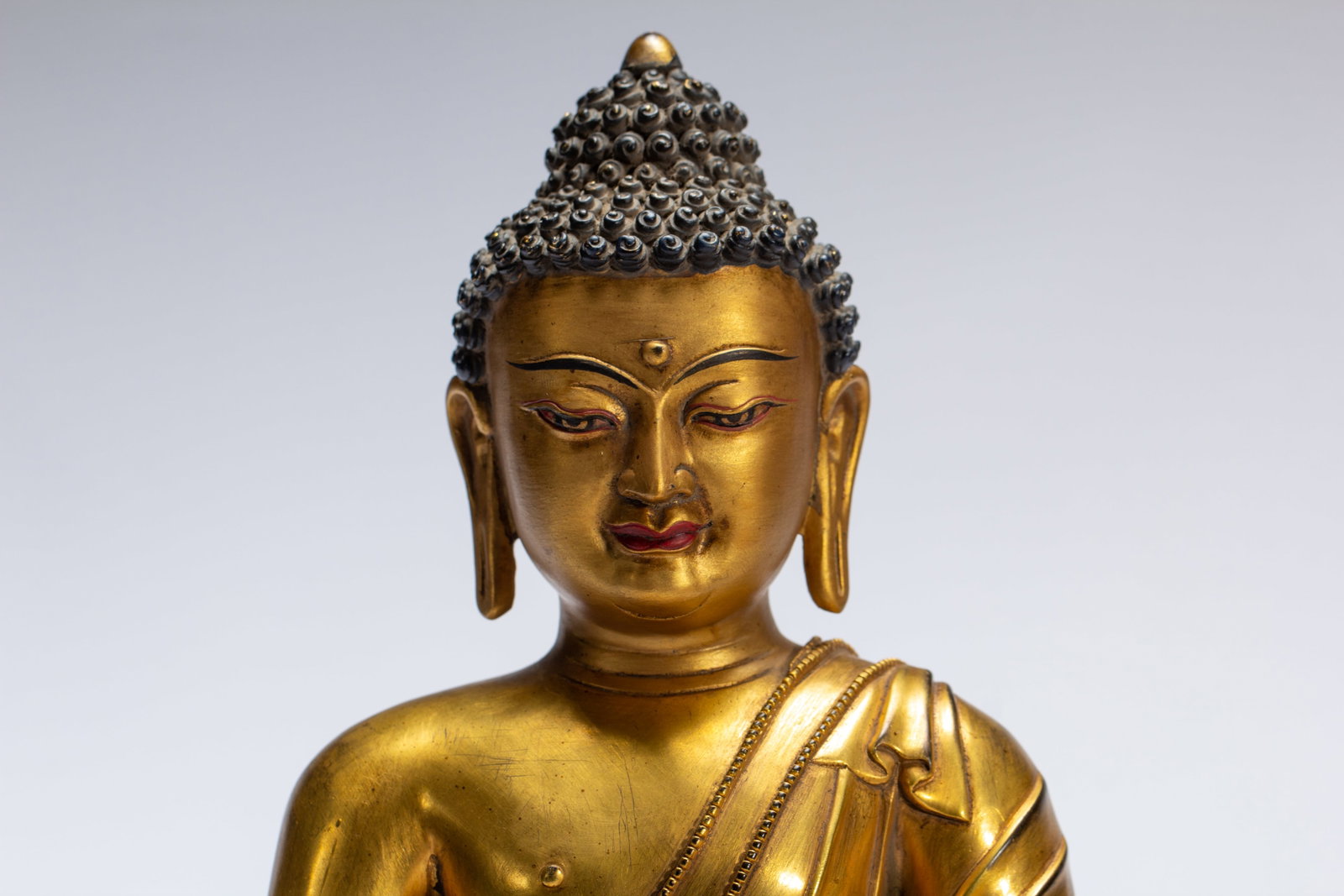 Gilded bronze Buddha statue - 3