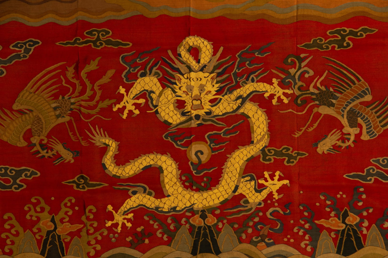 A RED?GROUND KESI WITH THREE DRAGONS - 2