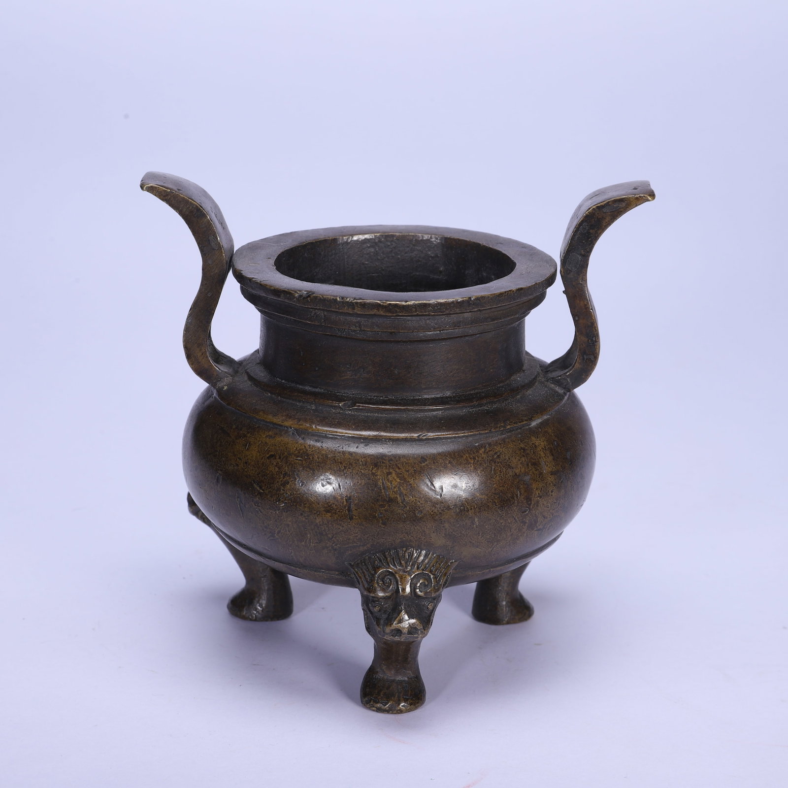 Bronze Incense Burner: Length 13cm, Width 10.5cm, Height 12.5cm, Weight 1100g