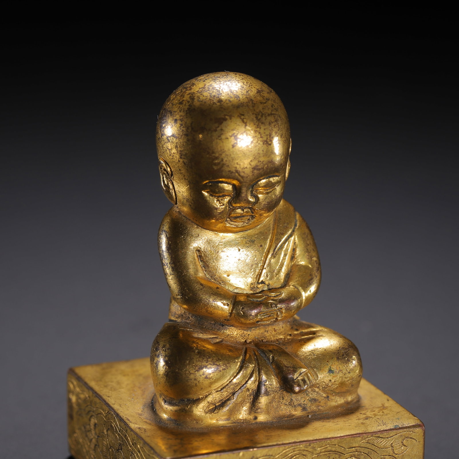 Gilded bronze seal - 2
