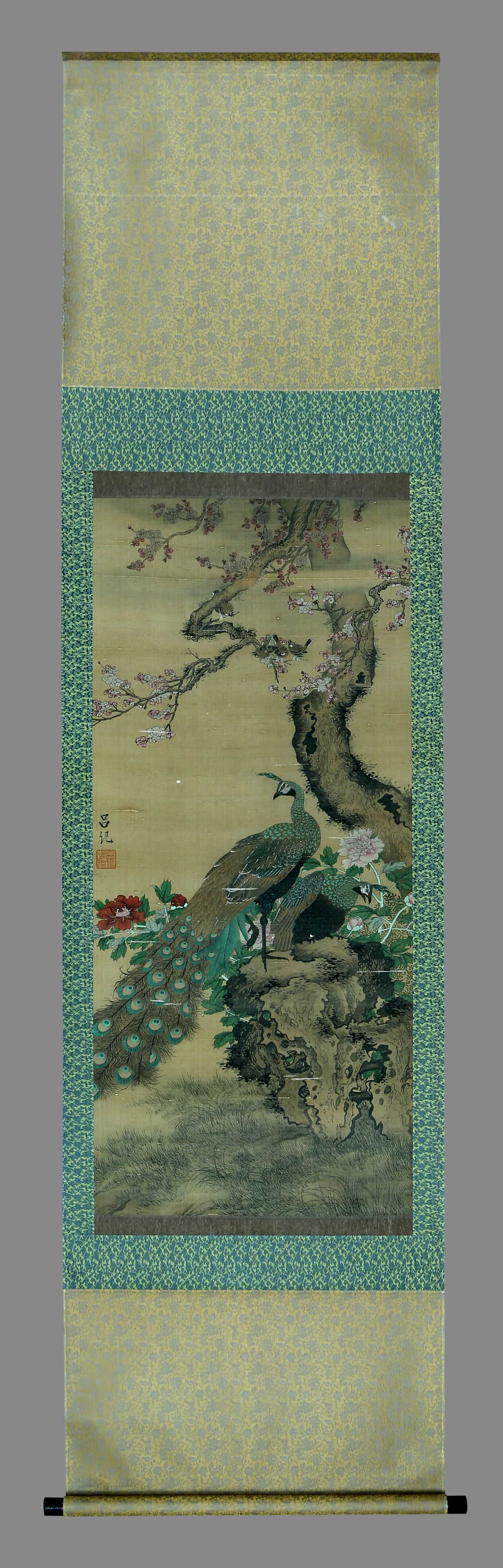 A hanging scroll of animals painted by L?? Ji on paper: 100cm long and 45cm wide
