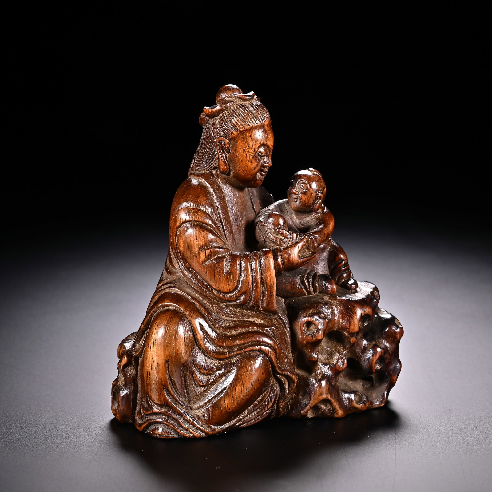 Boxwood Figures - 4