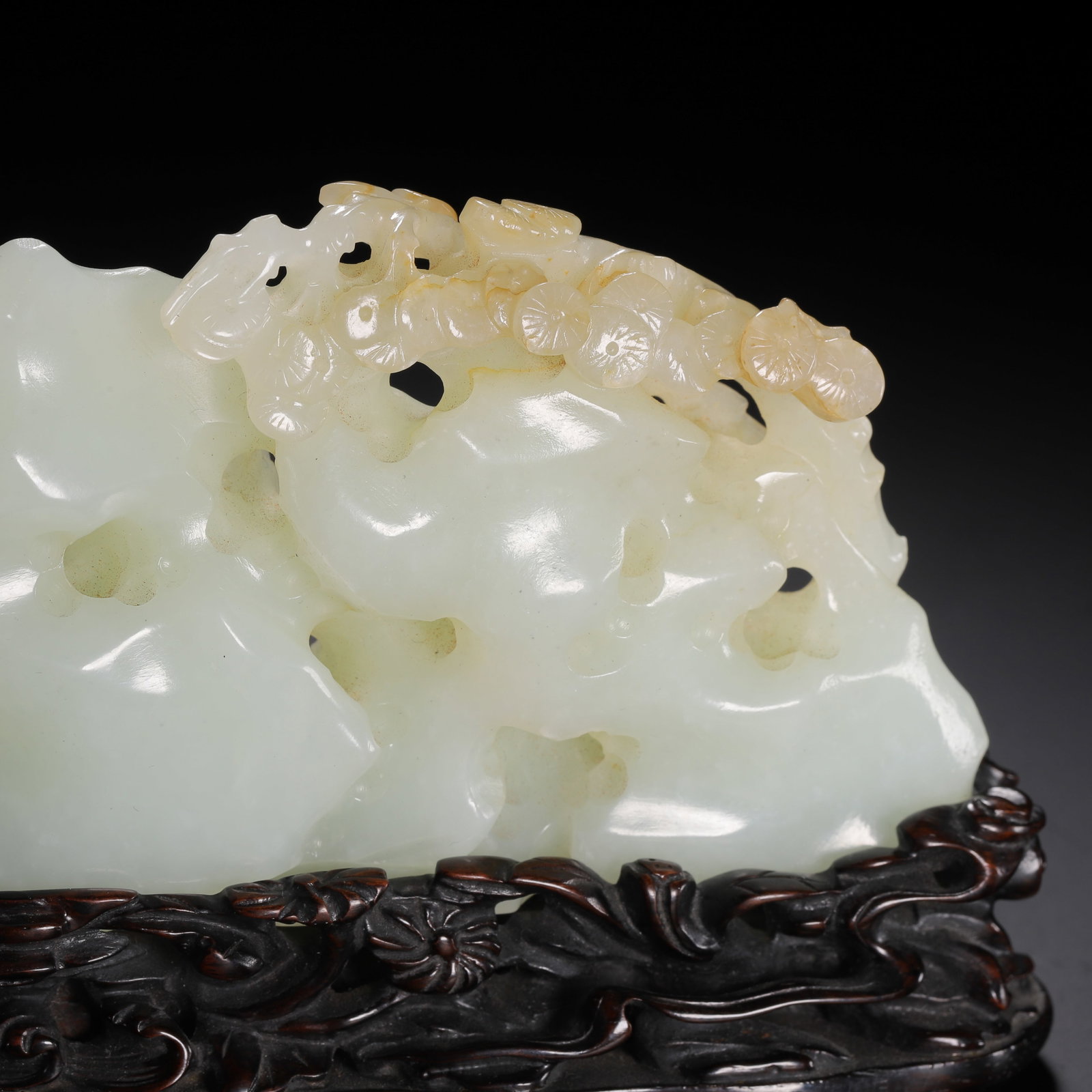Hetian Jade ornament - 6