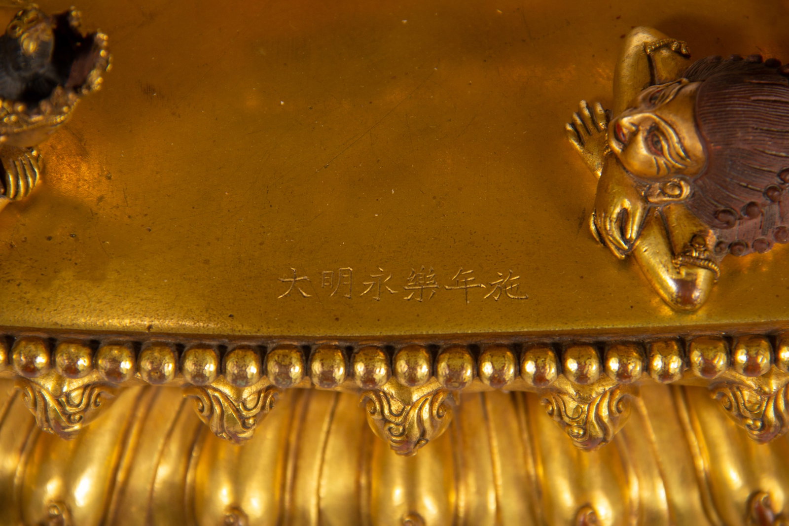 Gilded bronze Buddha statue - 7