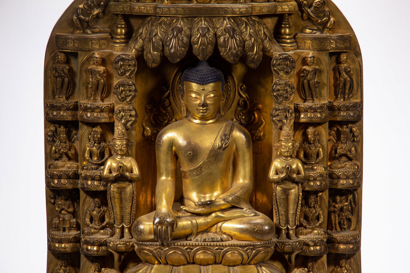 Gilded bronze Buddha statue - 2