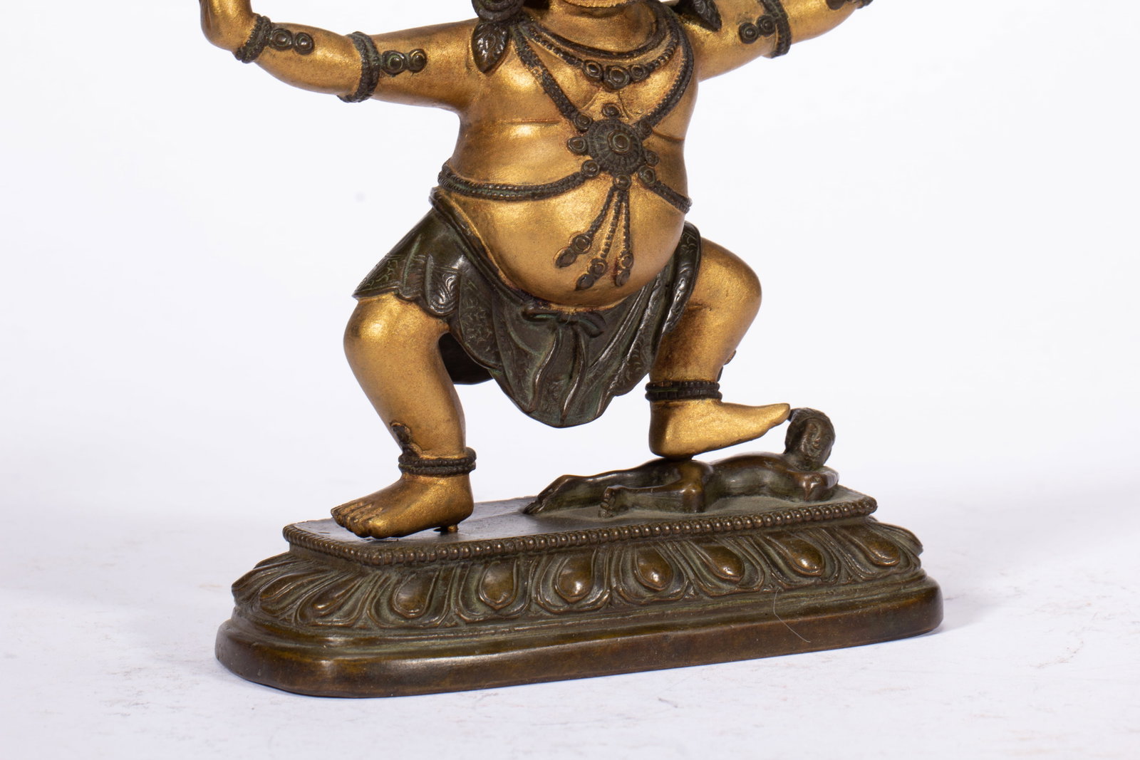 A bronze guardian statue - 5