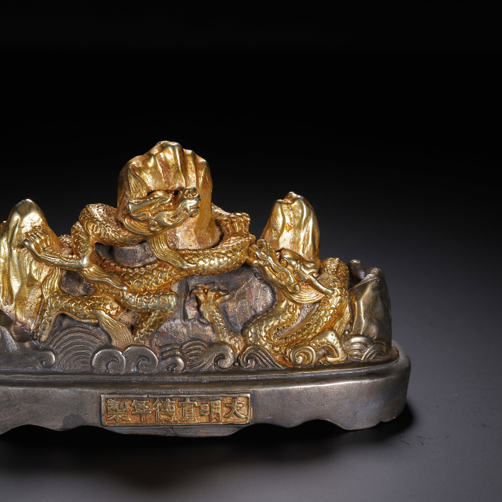 Gilded bronze pen holder - 2