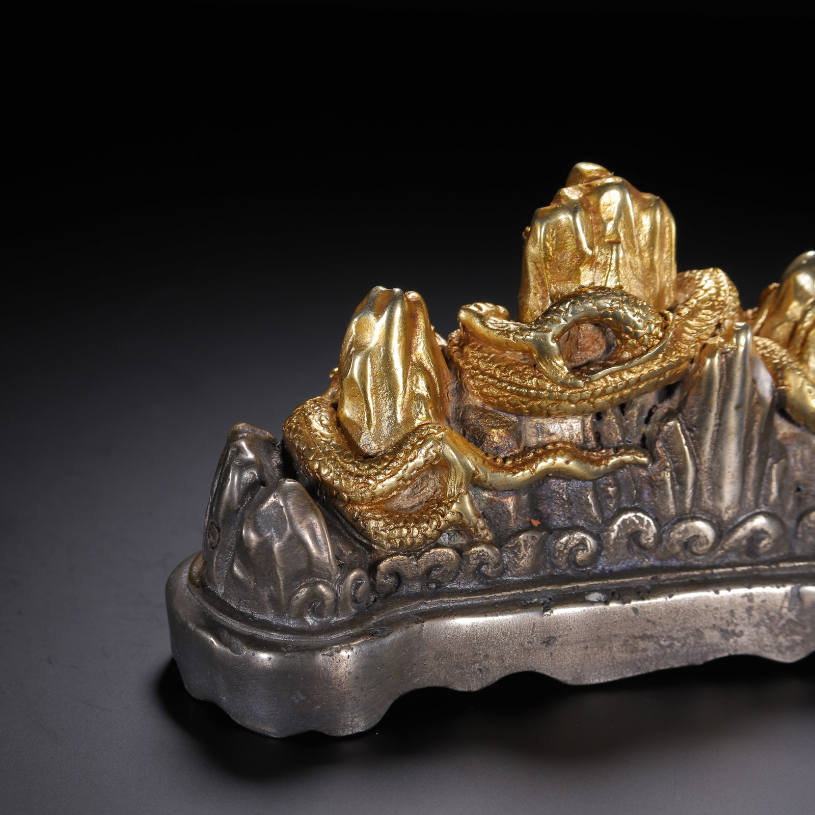 Gilded bronze pen holder - 7