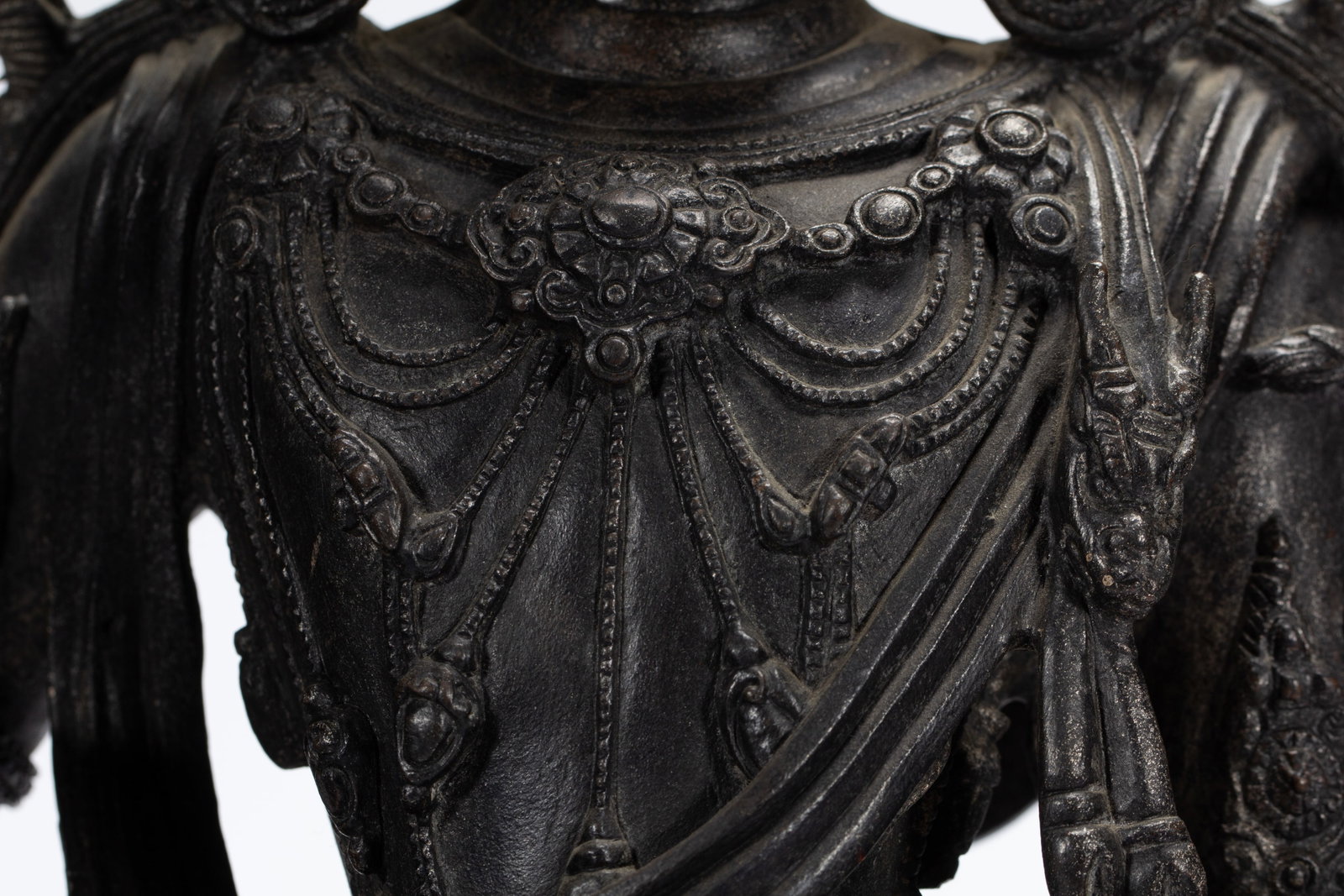 Bronze Buddha statue - 4