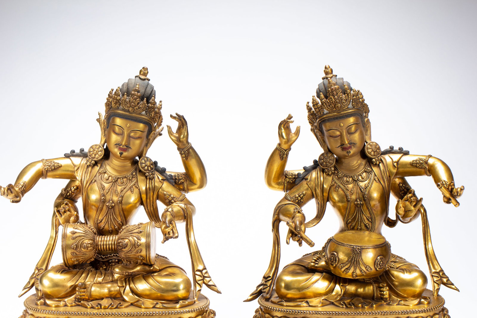Gilded bronze Buddha statue - 2