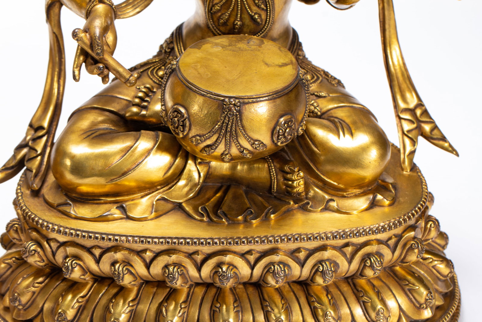 Gilded bronze Buddha statue - 4