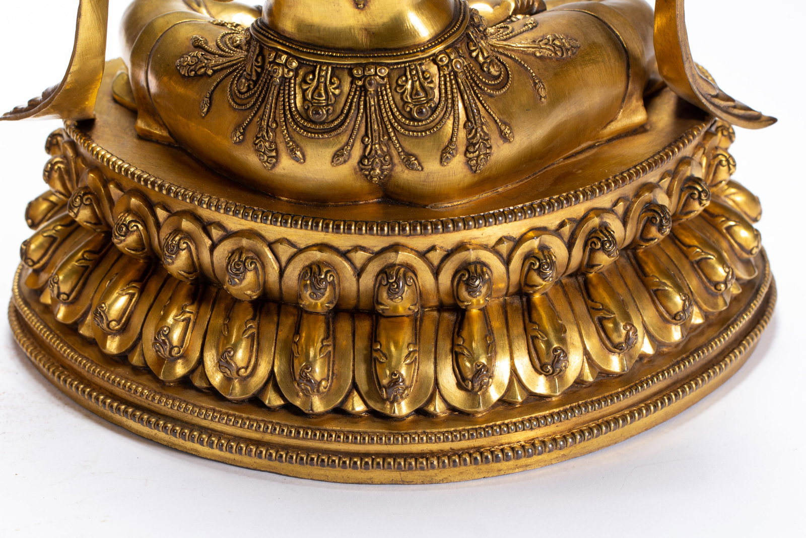 Gilded bronze Buddha statue - 7