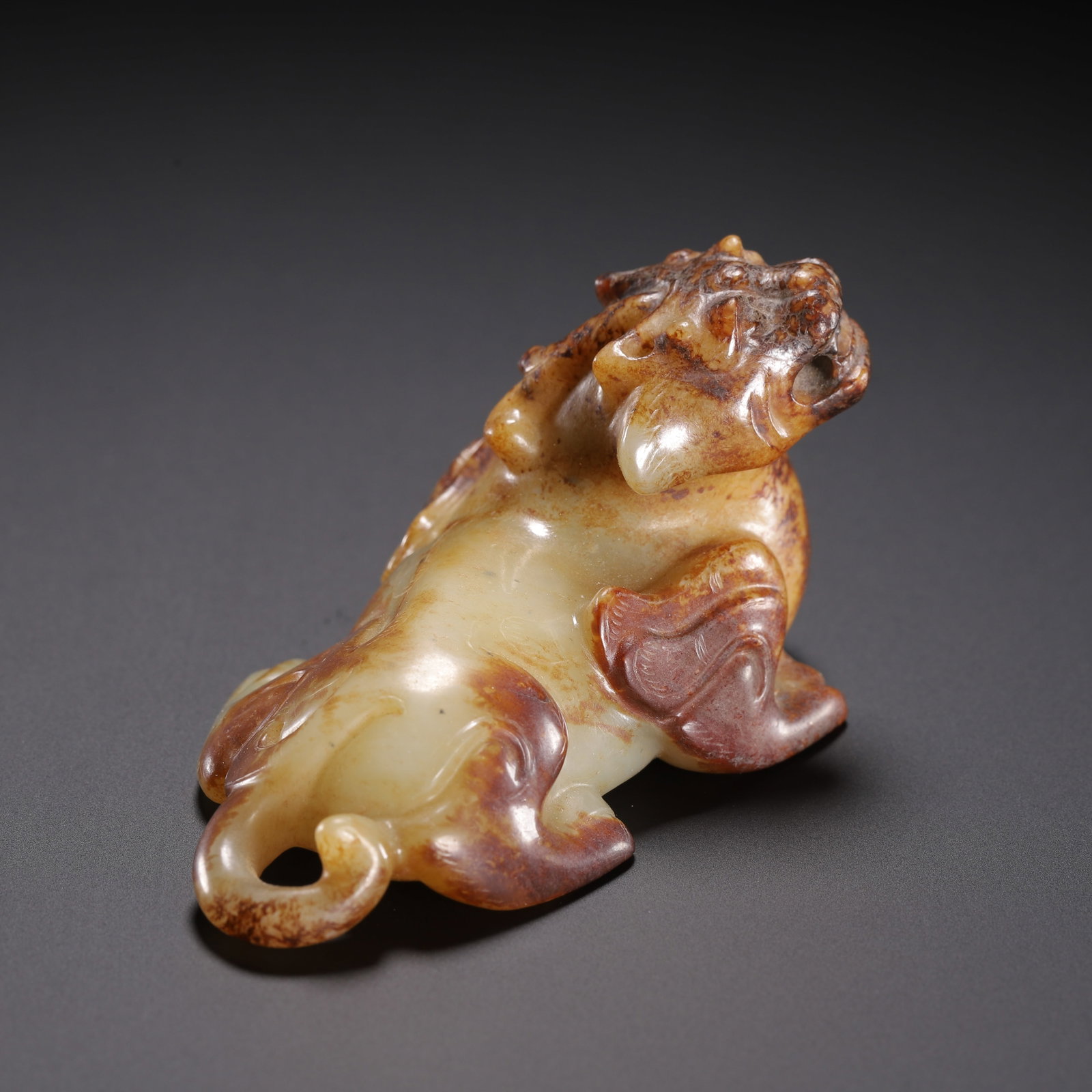 Hetian Jade Auspicious Beast - 4