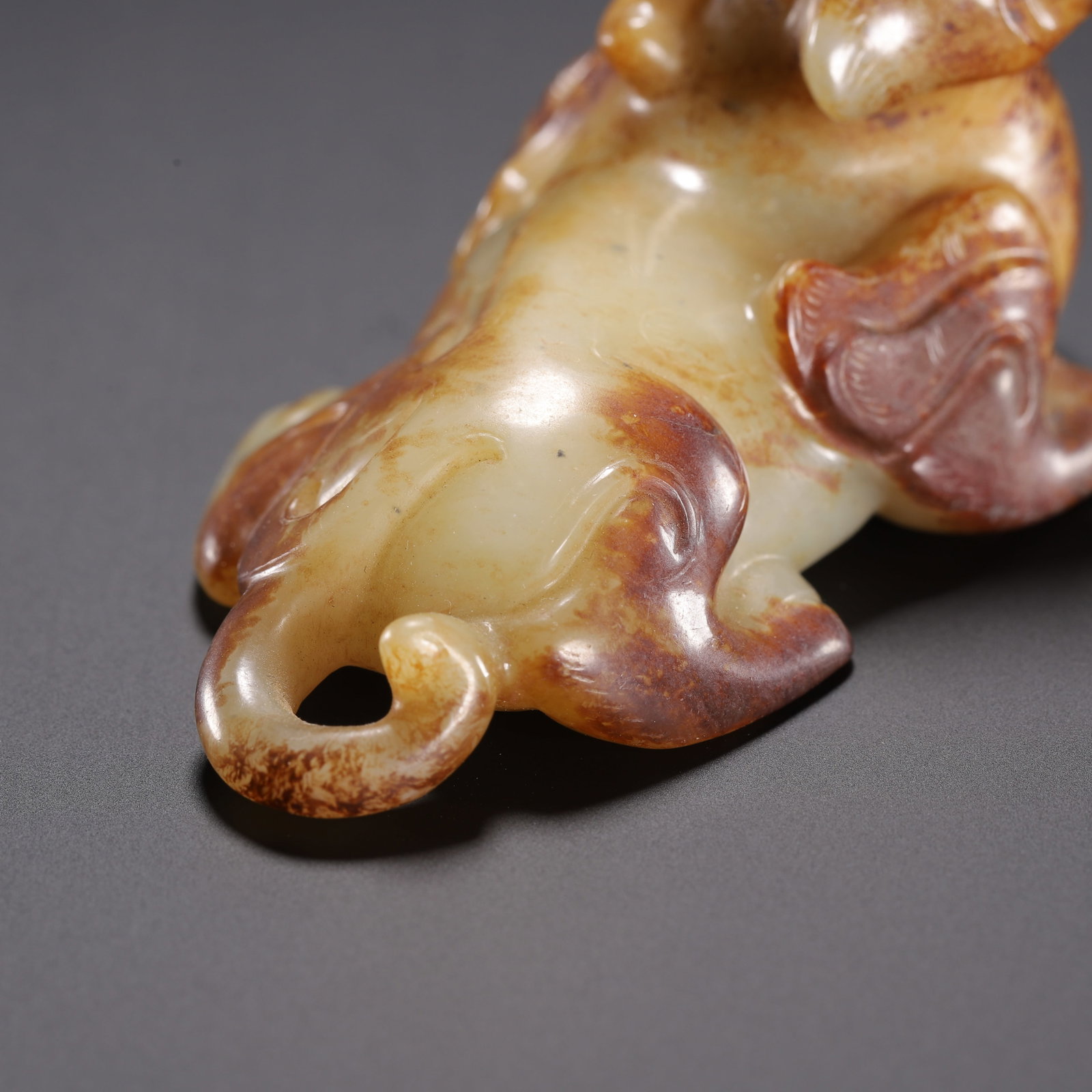 Hetian Jade Auspicious Beast - 6