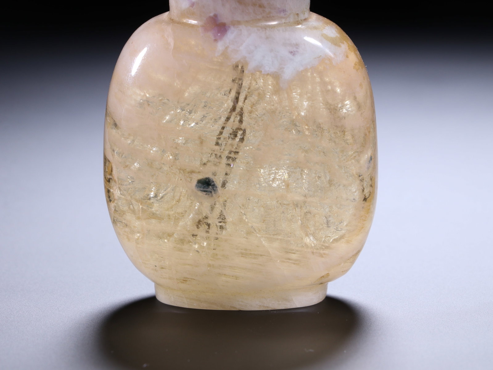 Crystal snuff bottle - 3