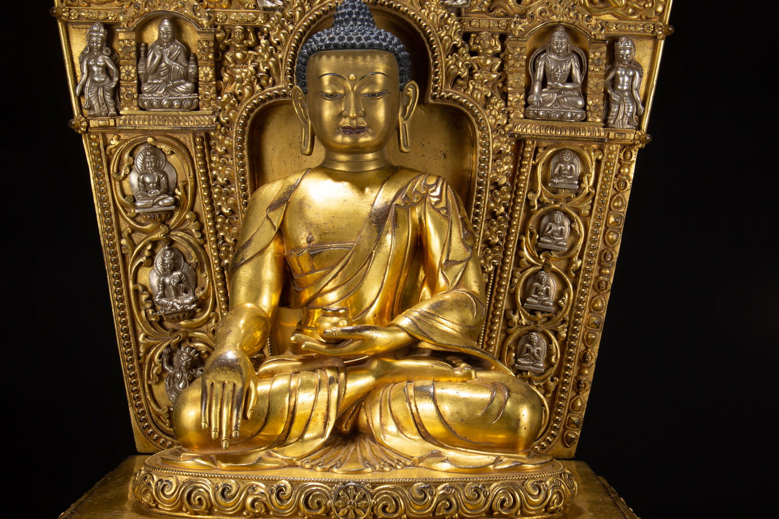 Gilded bronze Buddha statue - 2