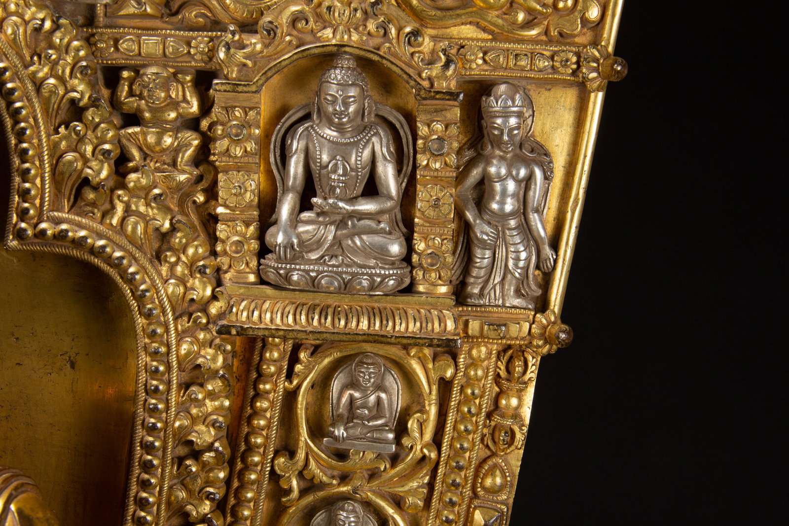 Gilded bronze Buddha statue - 5
