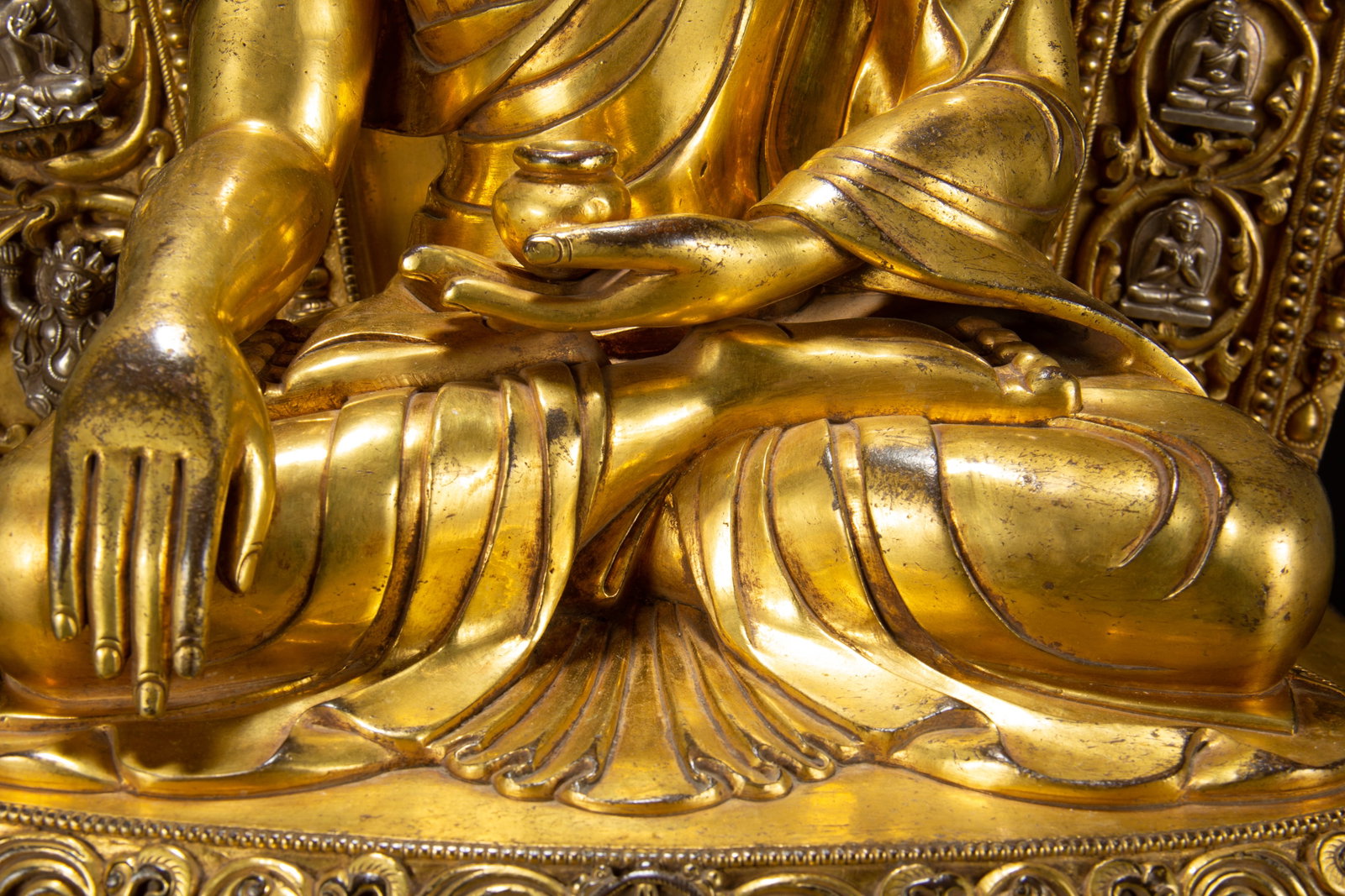 Gilded bronze Buddha statue - 6