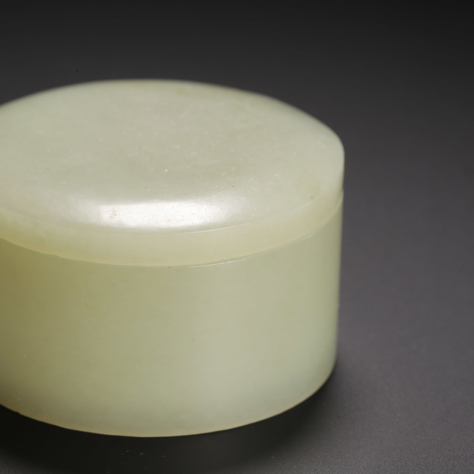 Hetian jade box - 2