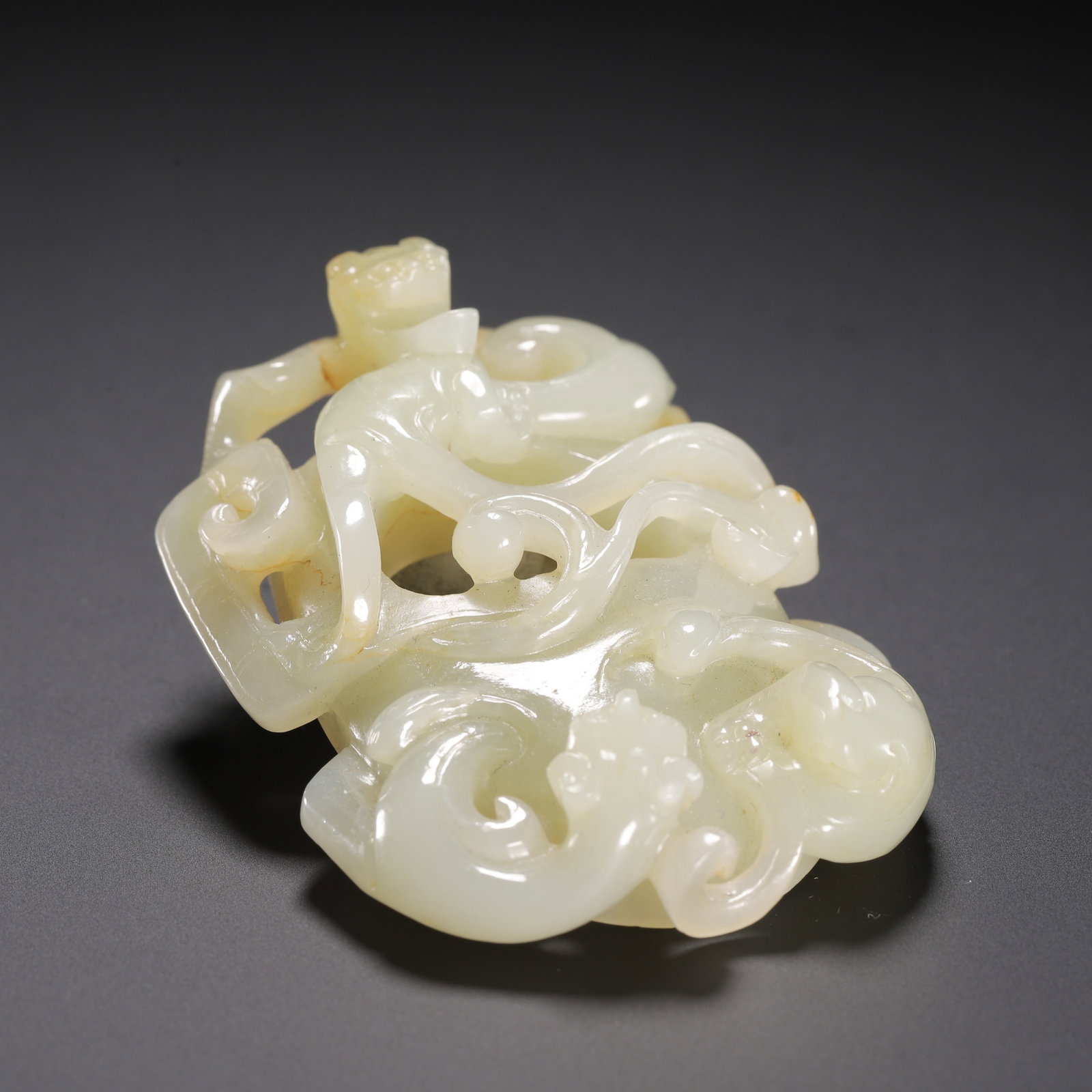 Hetian jade dragon pattern pendant - 9