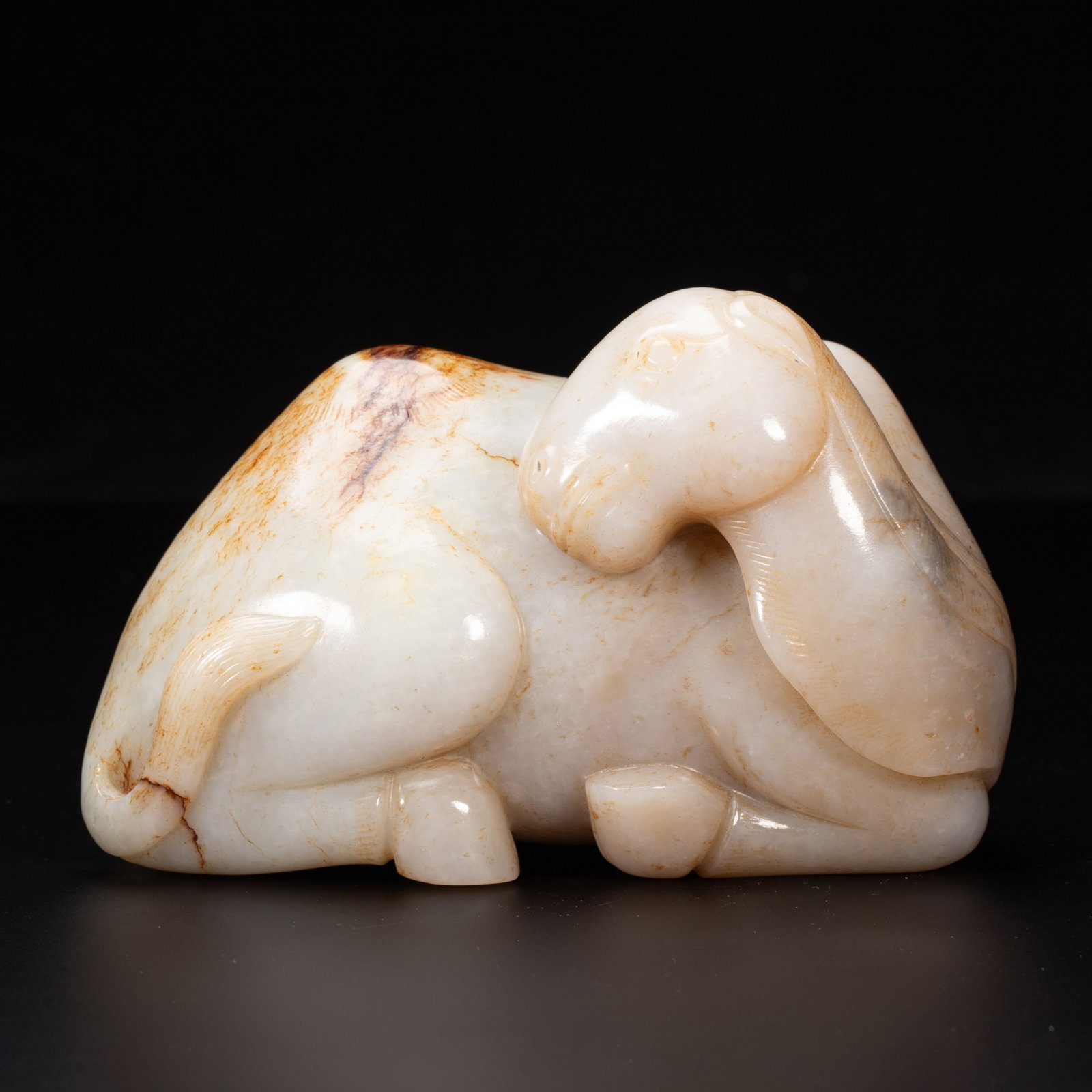 Hetian jade camel: Length 13cm, Width 6cm, Height 7cm, Weight 910g