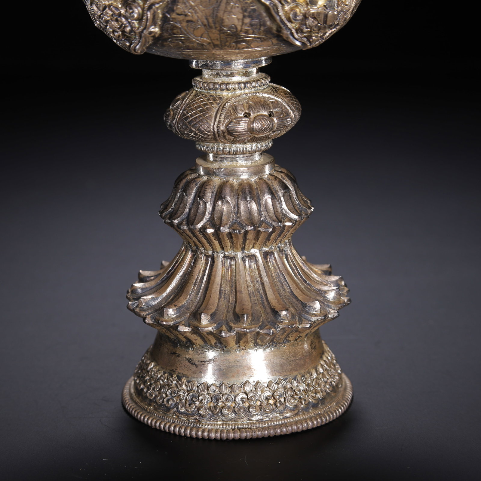 A Tibetan-style silver cup - 3