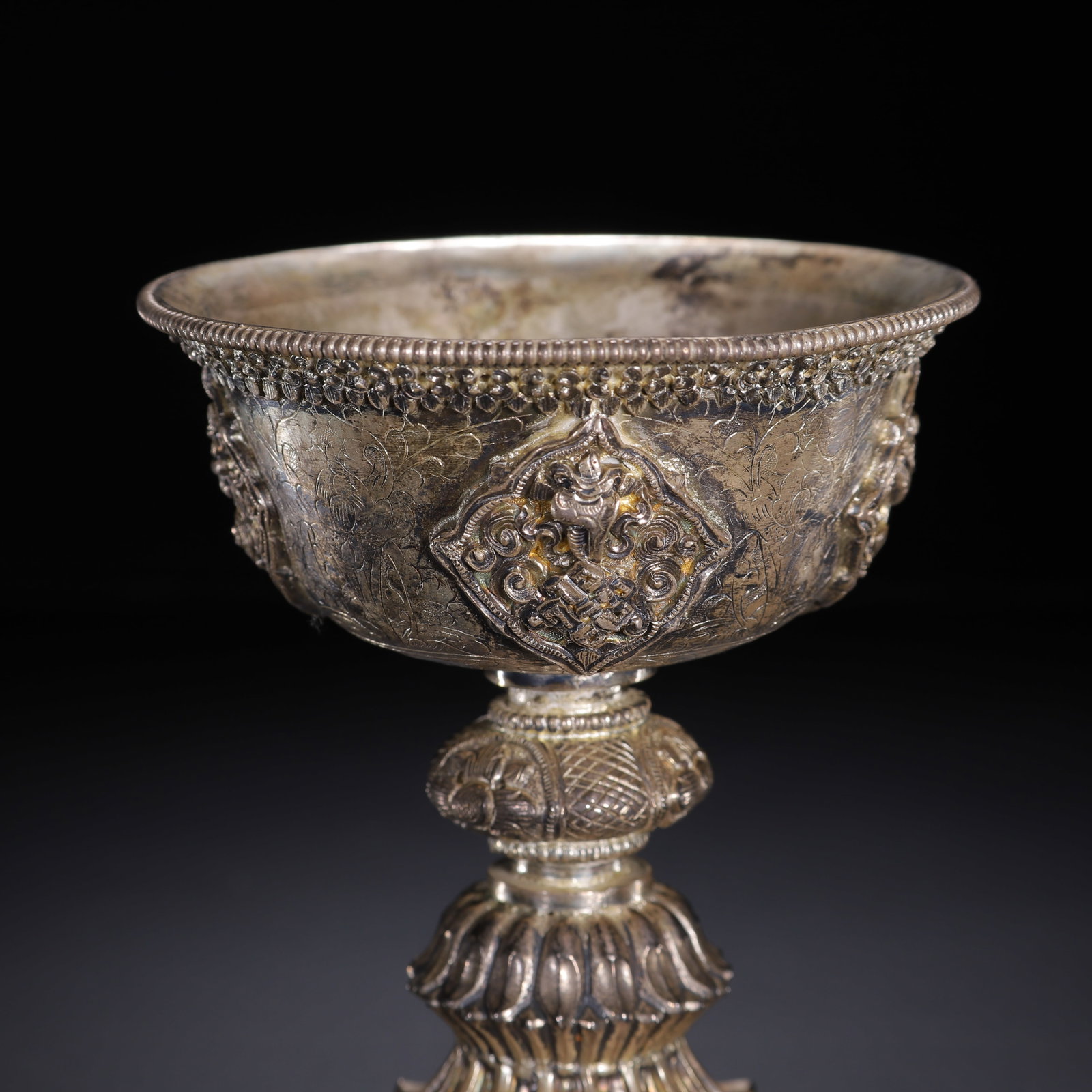 A Tibetan-style silver cup - 4
